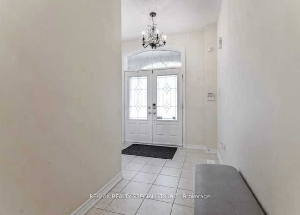 2274 Kwinter Road, Oakville, ON L6M 0H2