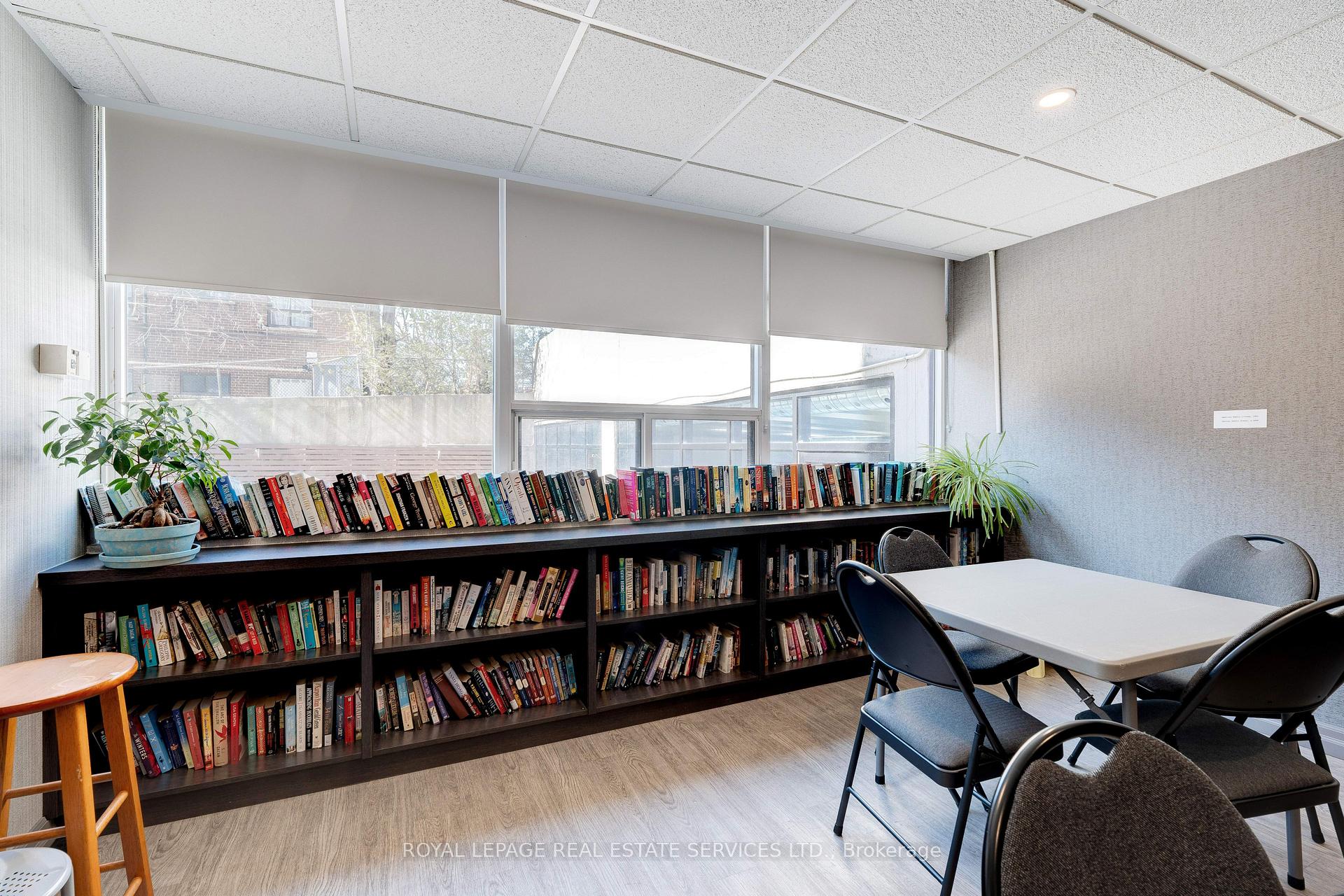 2 Bedrooms Condo at 120 Duke,  Hamilton For sale