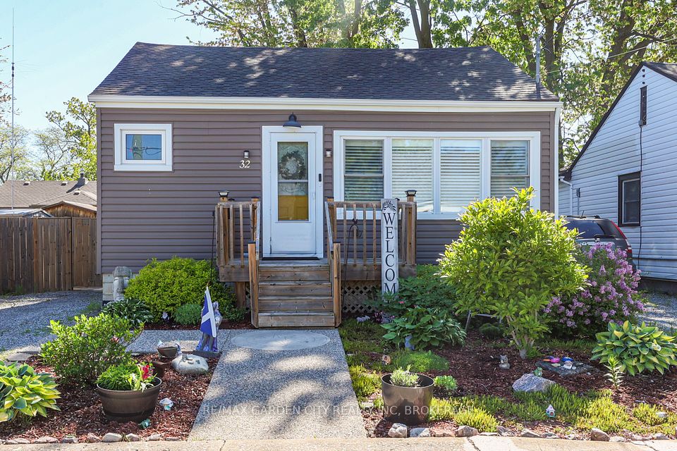 32 Sherbourne Street, St. Catharines, ON L2M 5P7