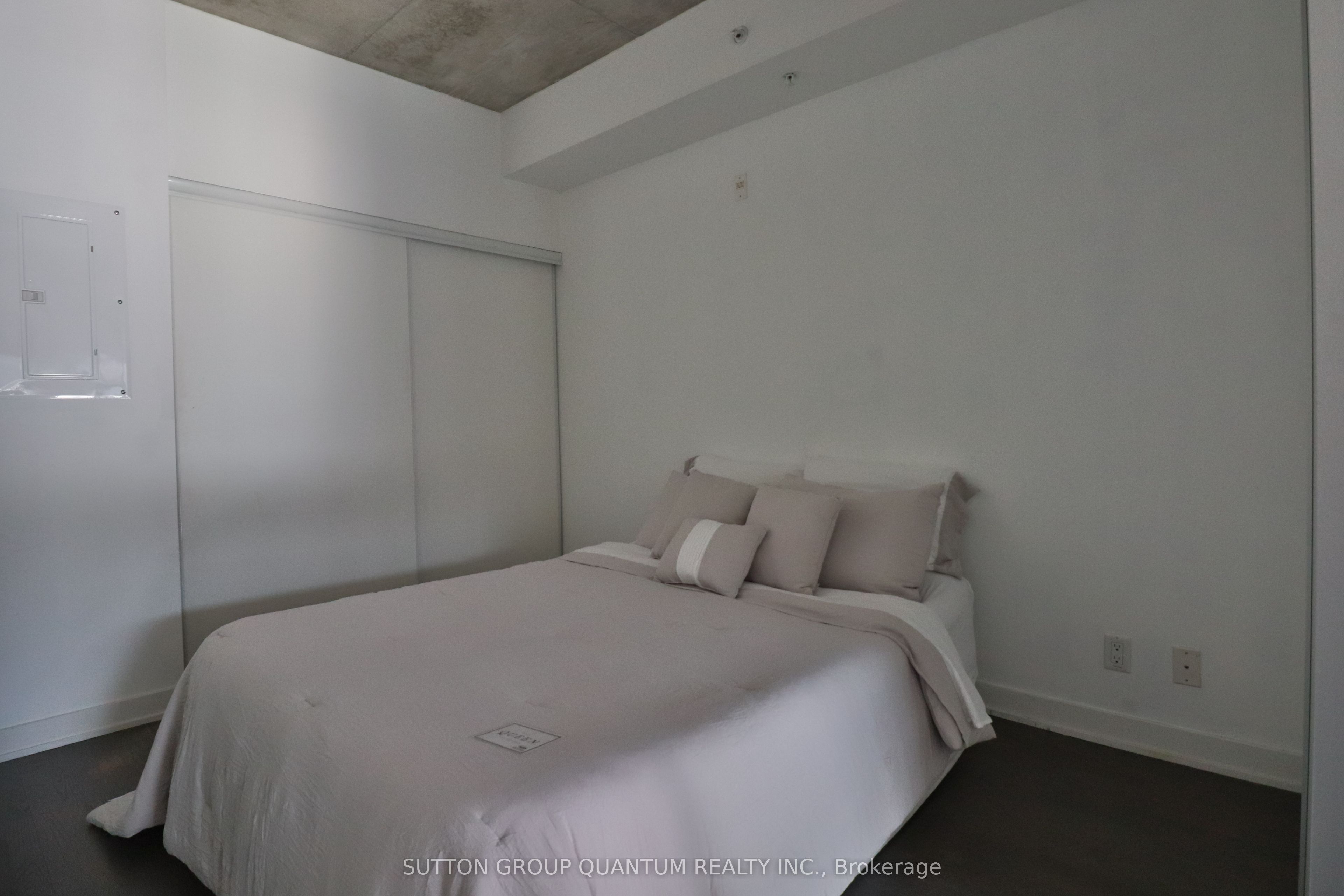 109 Ossington Avenue, #205