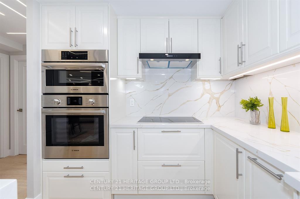 2 Bedrooms Condo at 3303 Don Mills, Toronto For sale