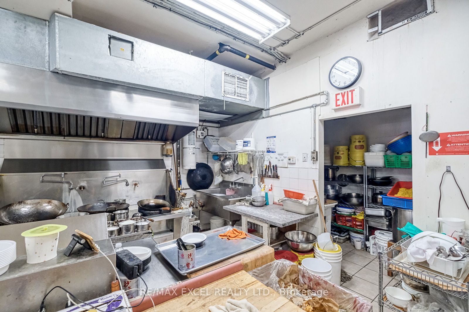 213 The Queensway Road S, #9