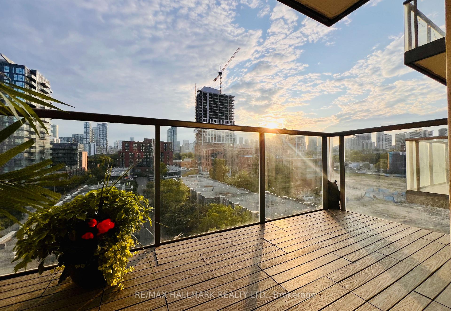 2 Bedrooms Condo at 260 Sackville, Toronto For sale