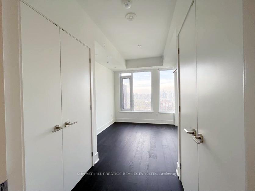 2 Bedrooms Condo at 11 Yorkville, Toronto For sale
