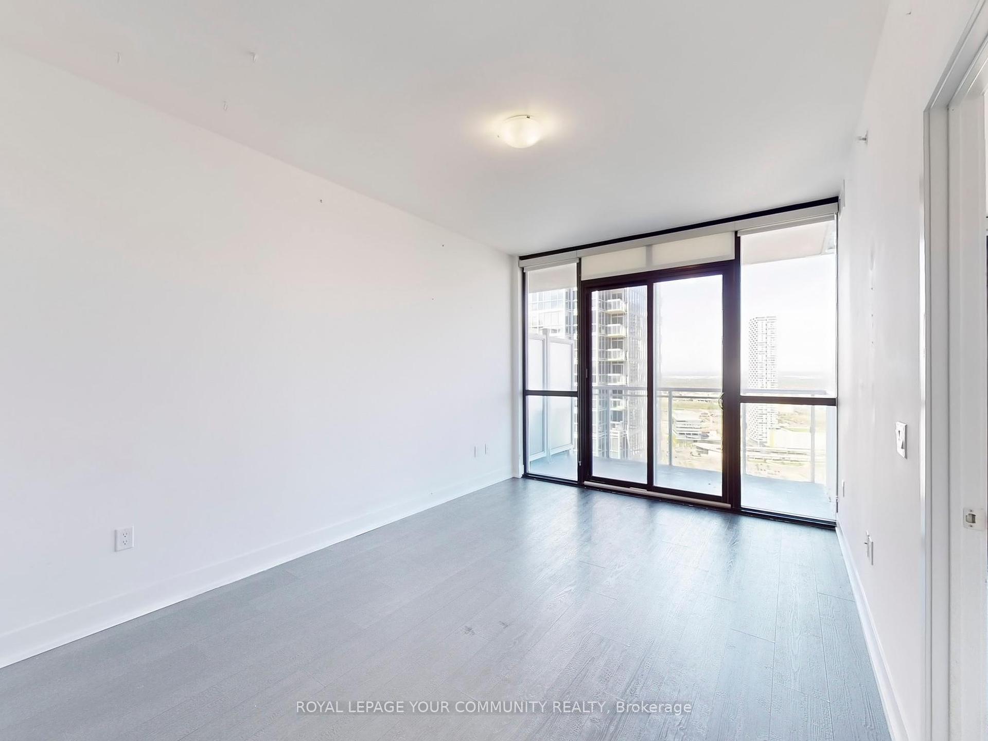 2 Bedrooms Condo at 2908 Highway 7, Vaughan For sale
