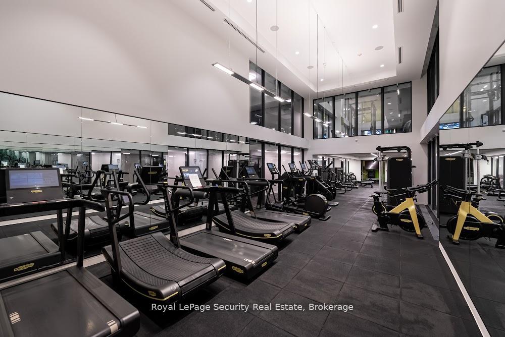 1 Bedroom Condo at 158 Front, Toronto For sale