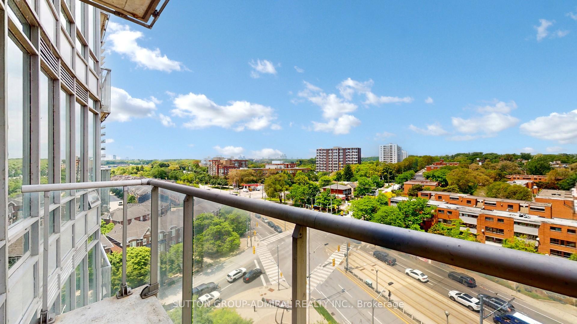 1 Bedroom Condo at 15 Windermere, Toronto For sale
