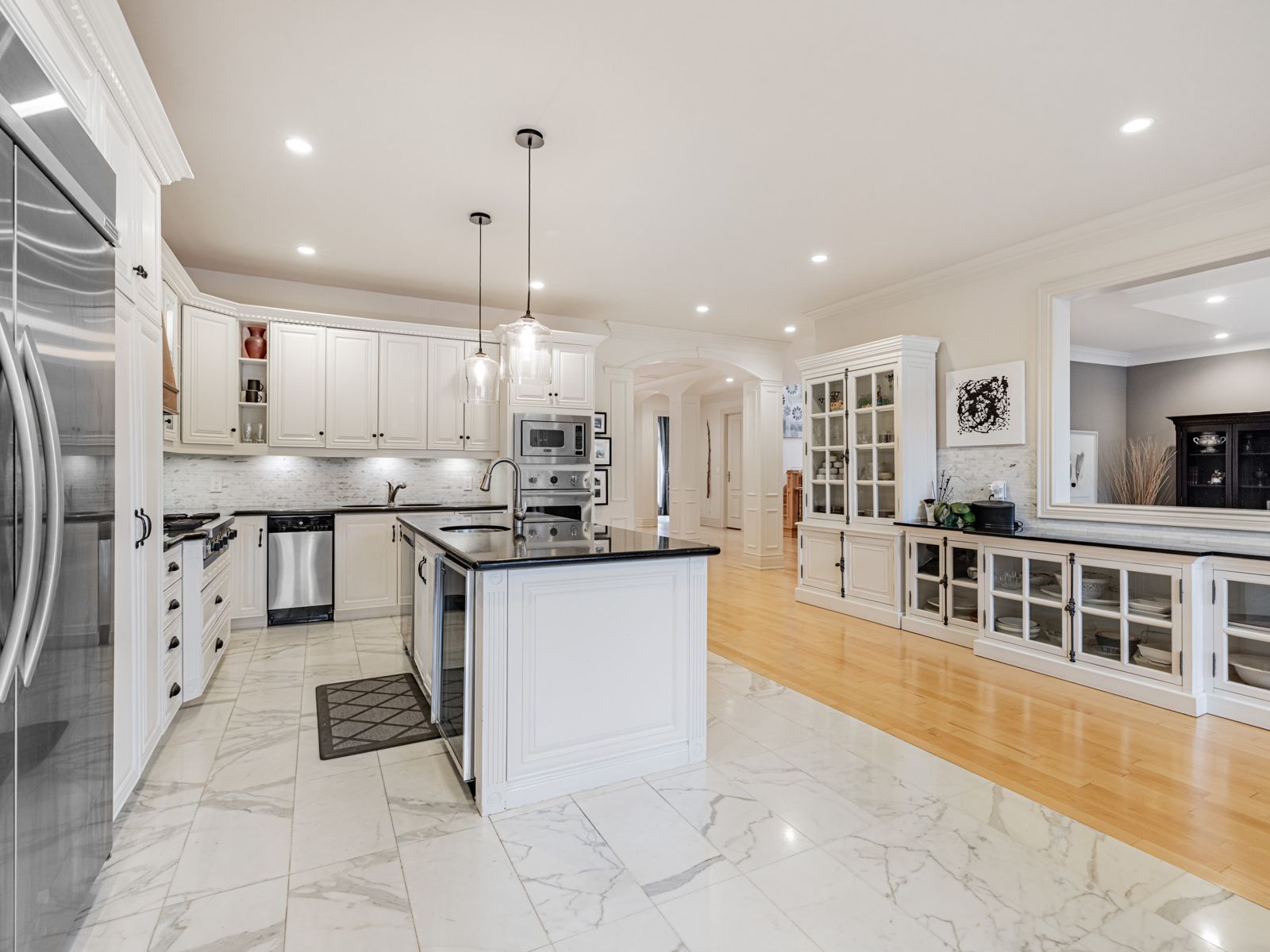 55 Viewmount Avenue
