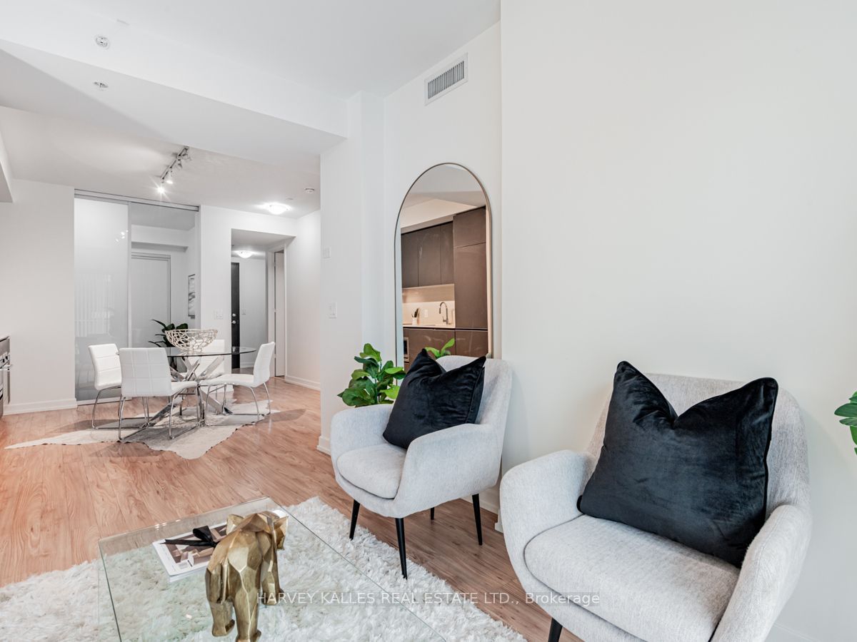 377 Madison Avenue 314