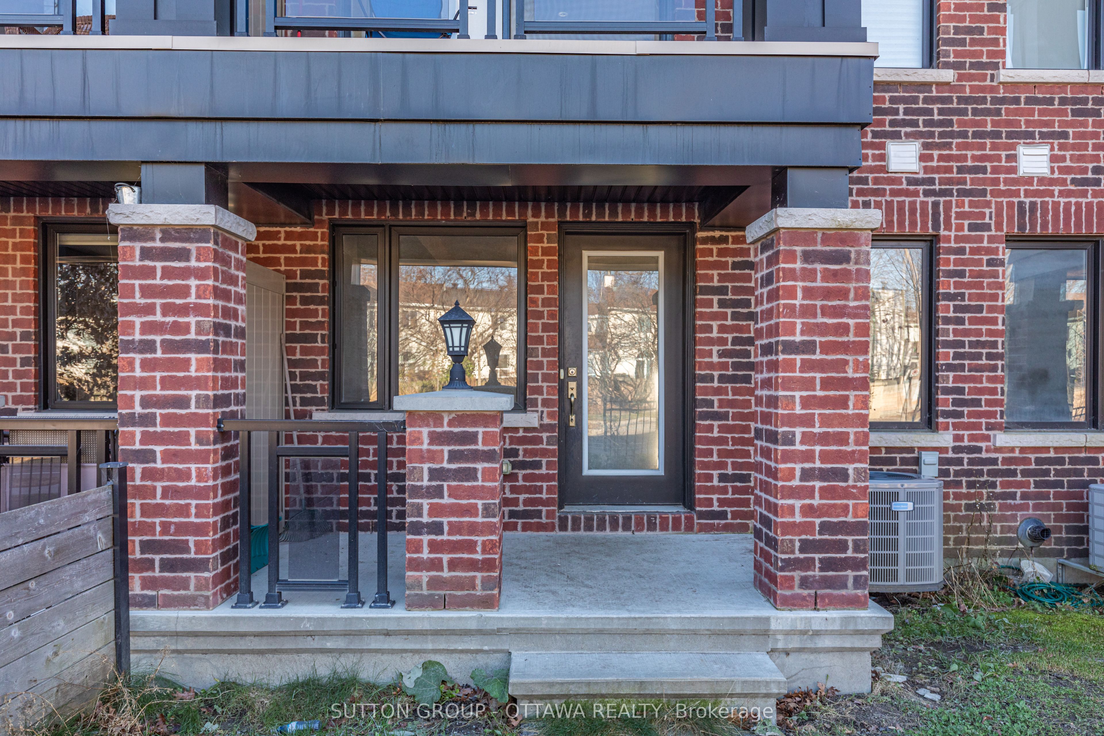 104 Wild Senna Way, Barrhaven, ON K2J 5Z7