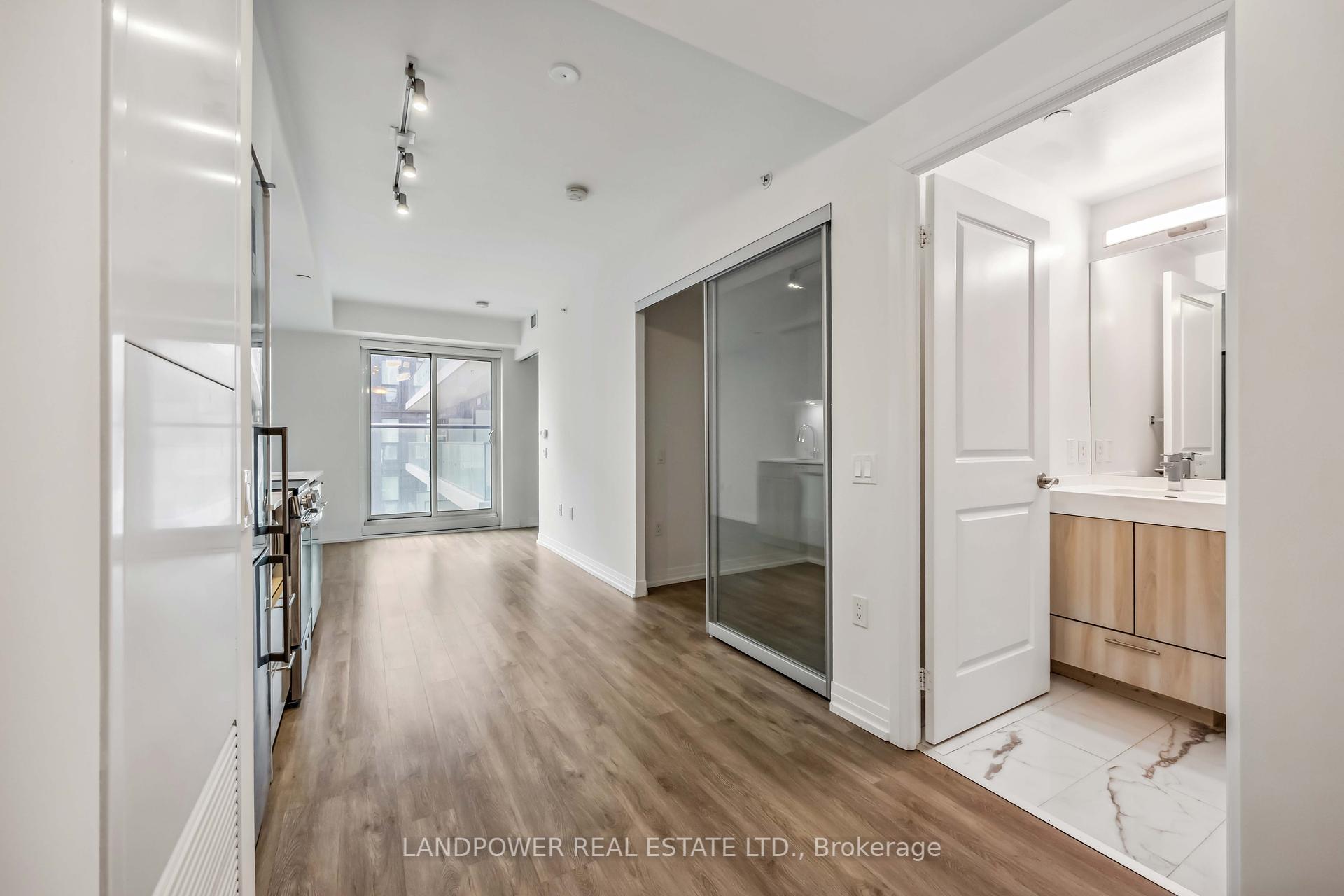 2 Bedrooms Condo at 251 Jarvis, Toronto For sale