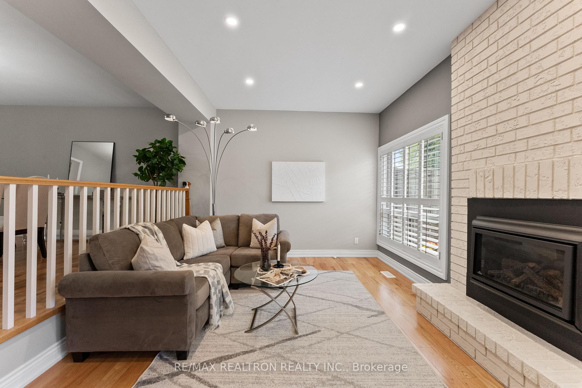4 Bedrooms Condo at 316 Torresdale, Toronto For sale