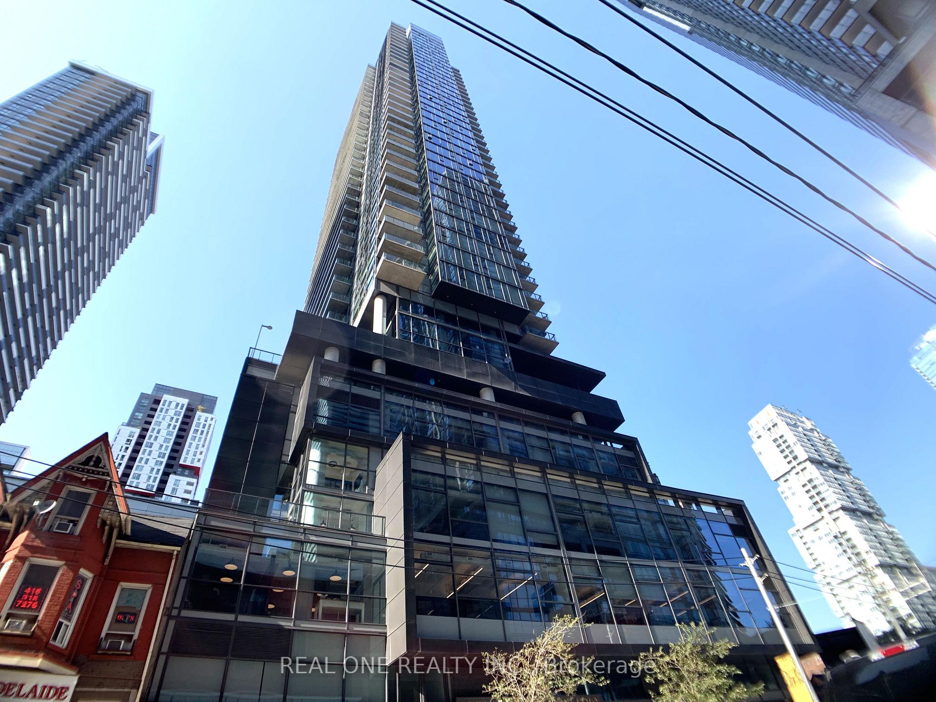 1 Bedroom Condo at 290 Adelaide, Toronto For sale