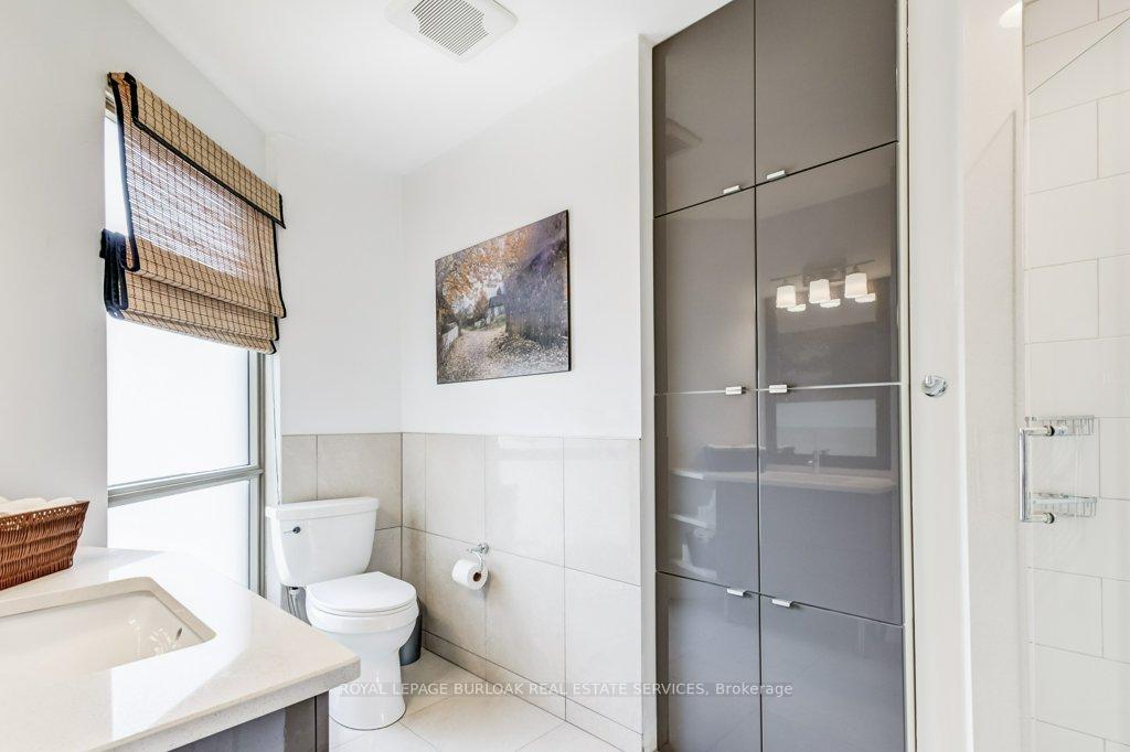 2 Bedrooms Condo at 1201 North Shore, Burlington For sale