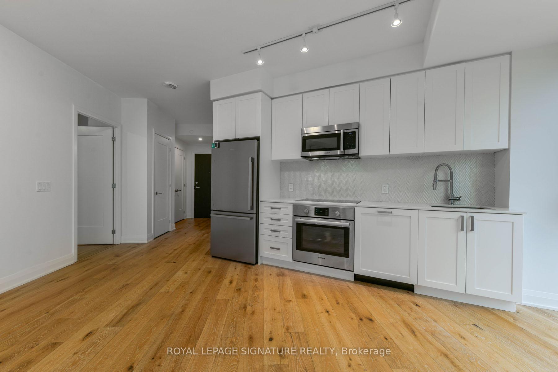 2 Bedrooms Condo at 293 The Kingsway, Toronto For sale