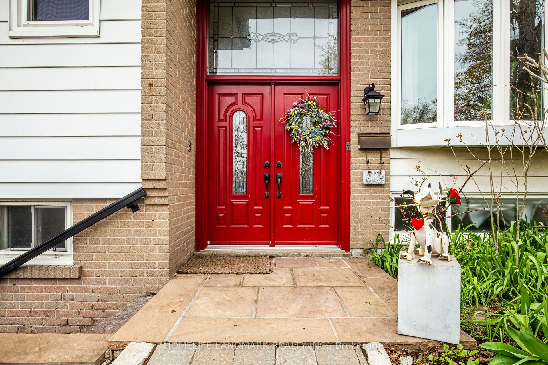 4 Steepmaple Grove, Toronto, ON M1E 4P5
