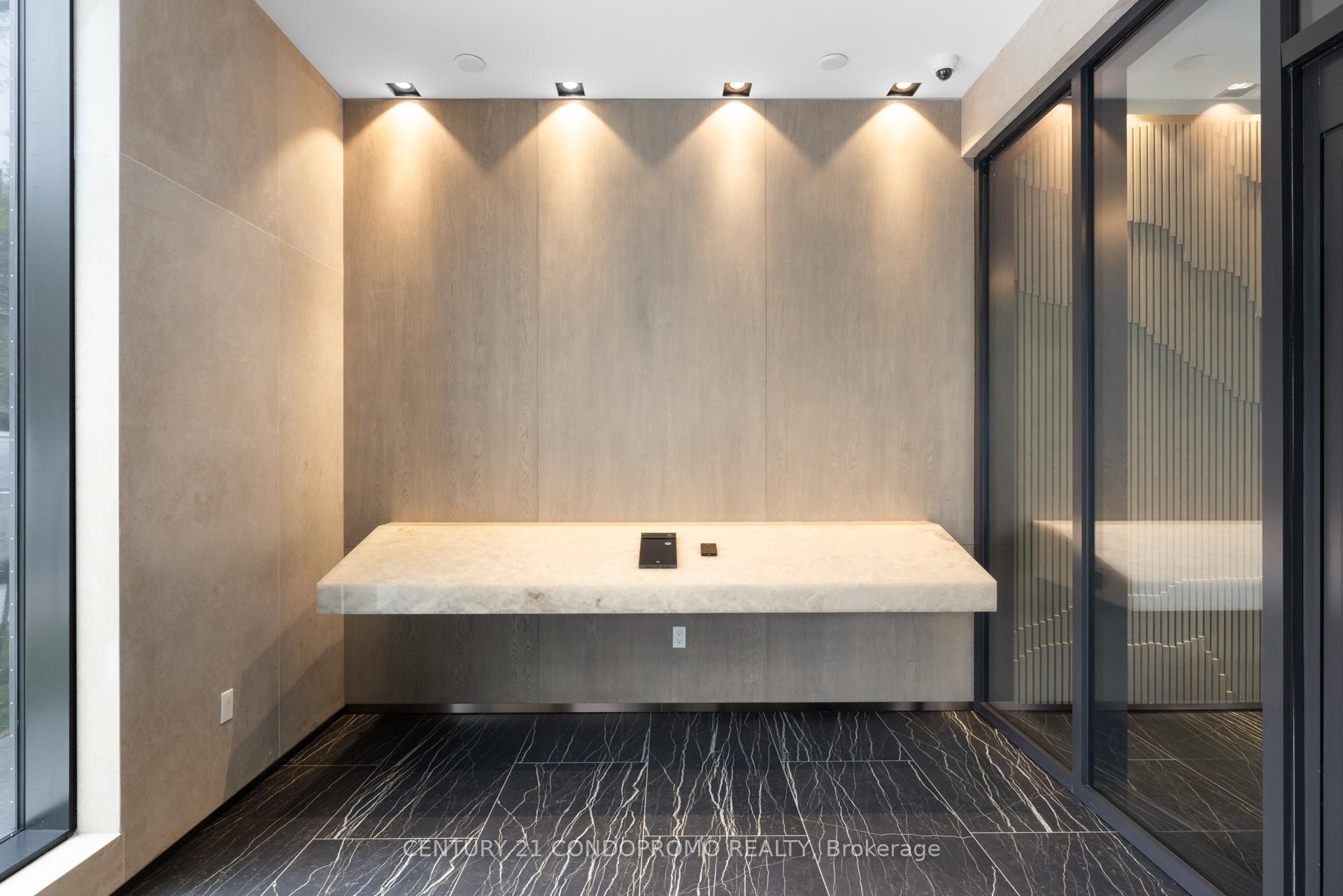 2 Bedrooms Condo at 2 Forest Hill, Toronto For sale