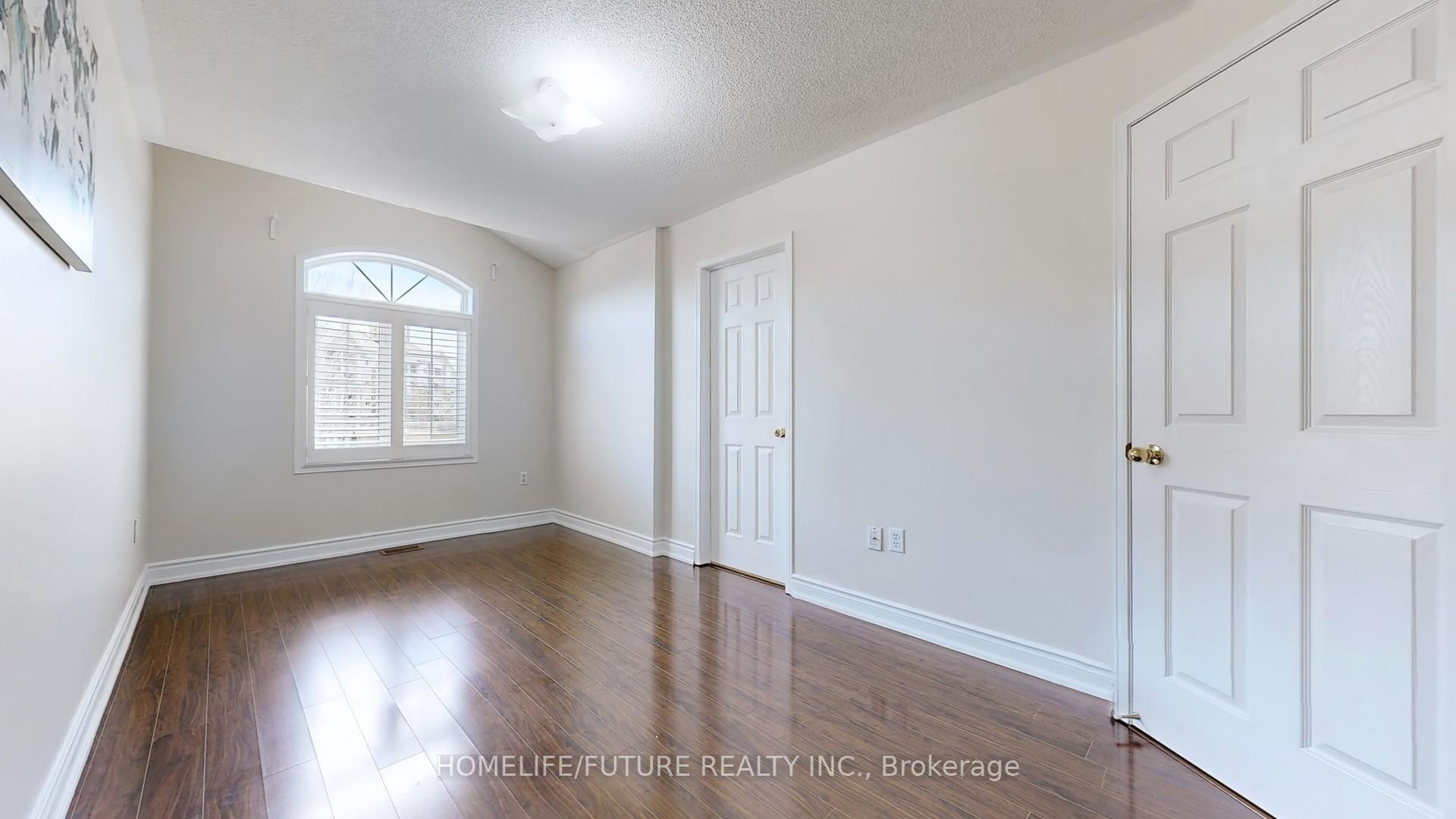 3 Bedrooms Condo at 435 Middlefield, Toronto For sale