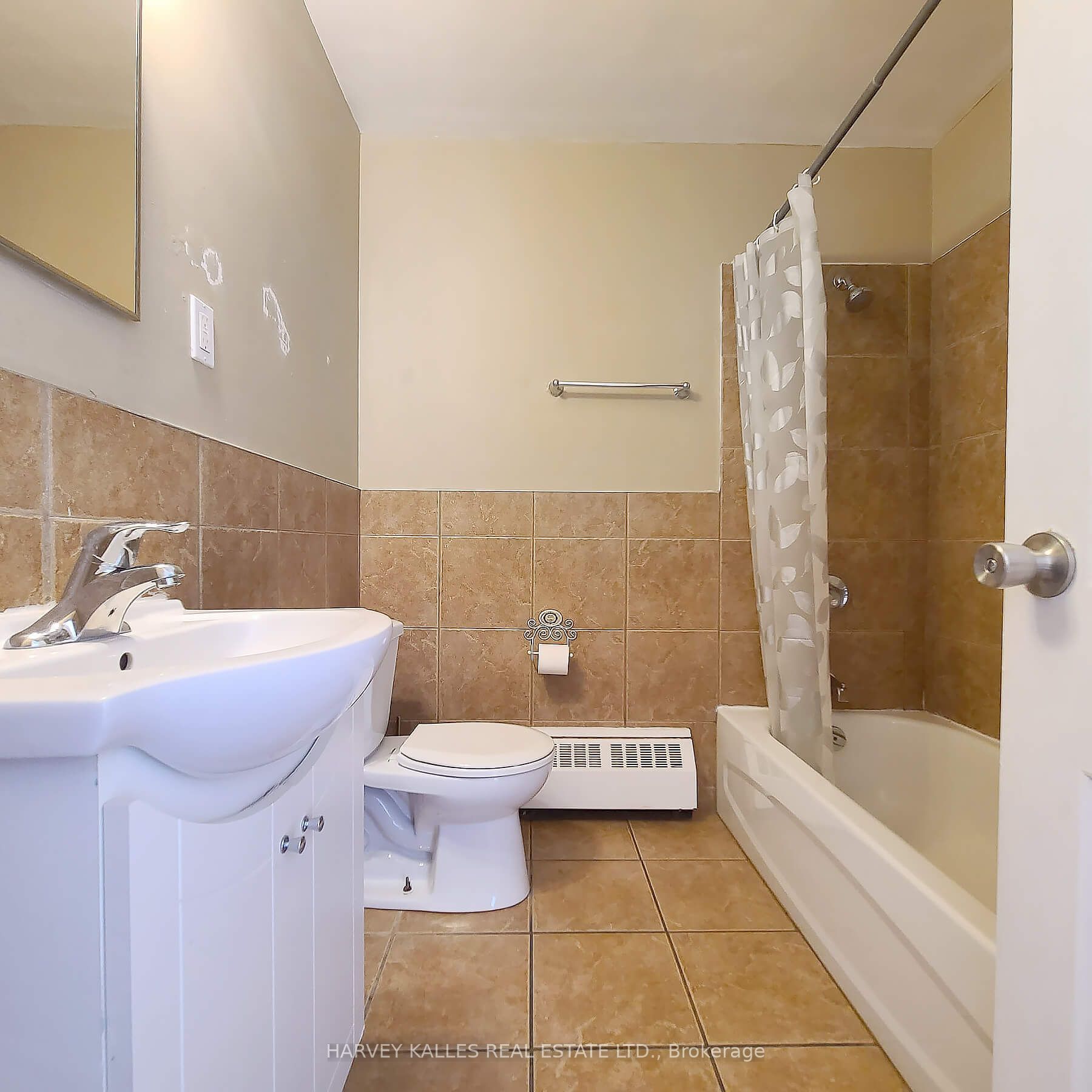 80 Blackfriar Avenue 308
