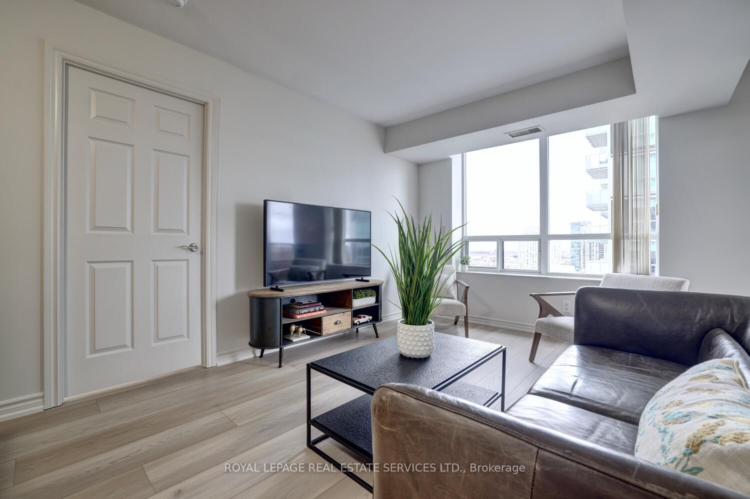 2 Bedrooms Condo at 5233 Dundas,  Toronto For sale