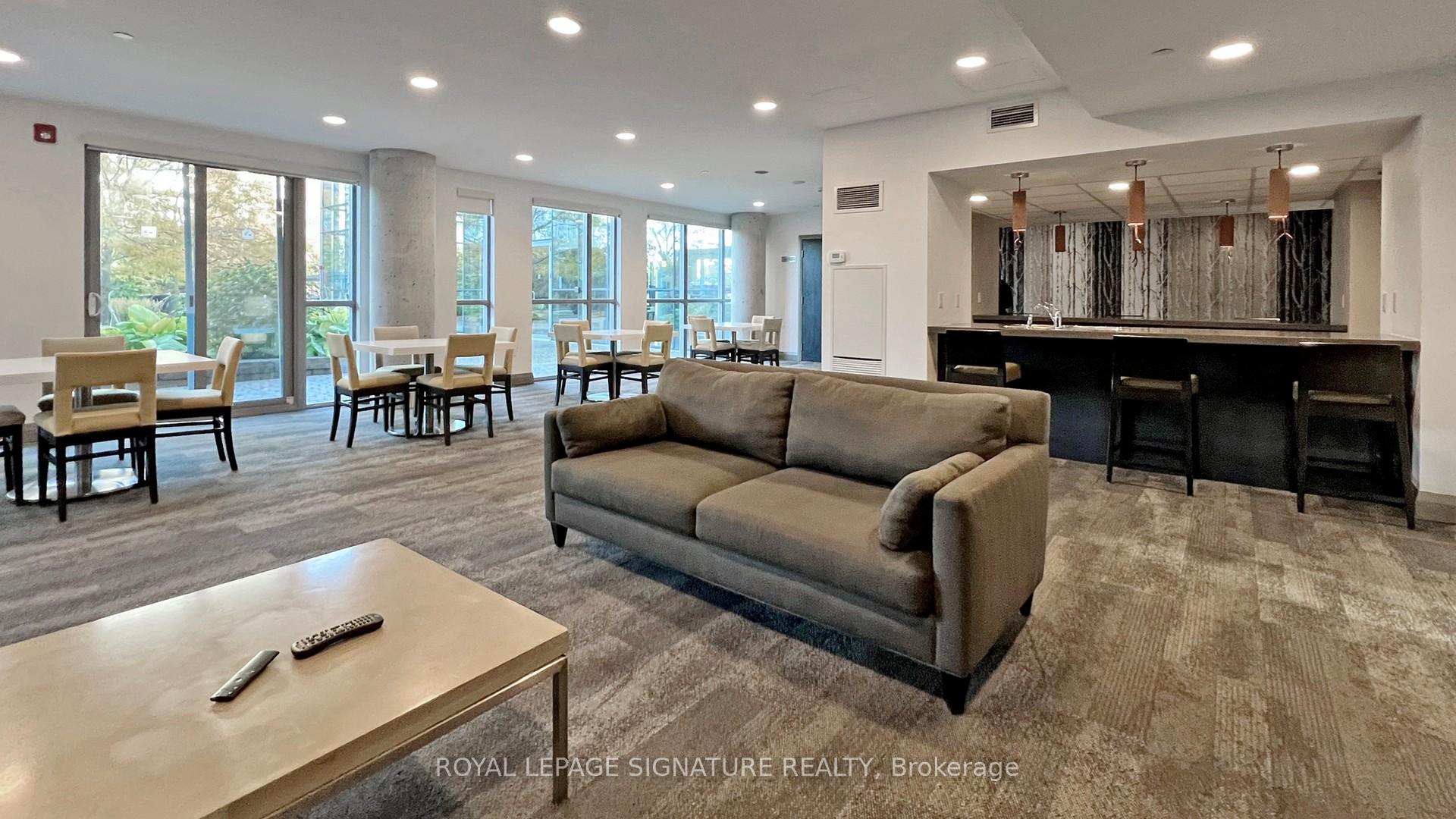 2 Bedrooms Condo at 25 Cole, Toronto For sale
