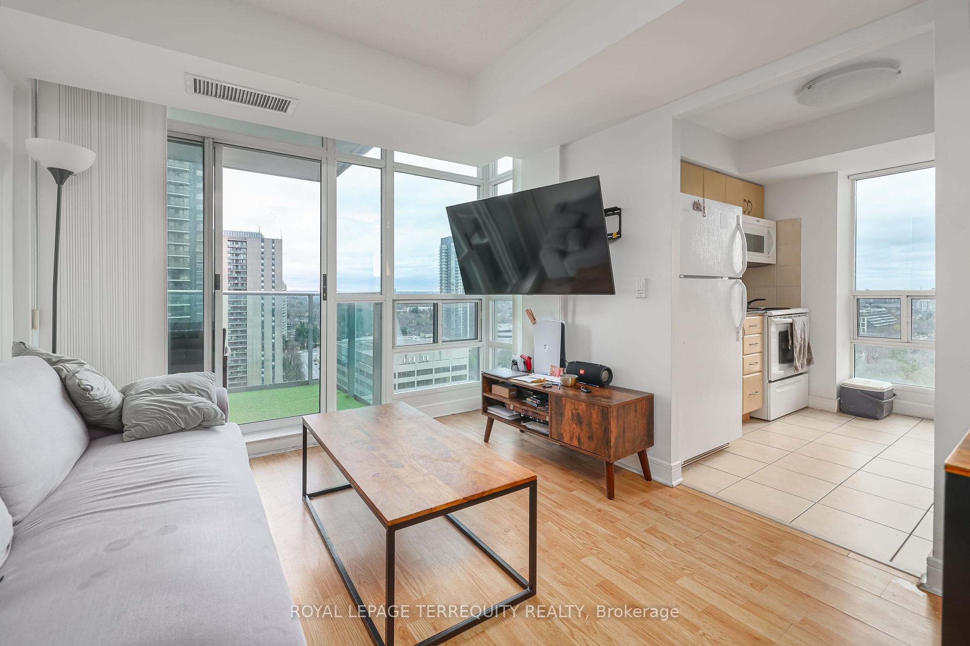 2 Bedrooms Condo at 35 Bales, Toronto For sale