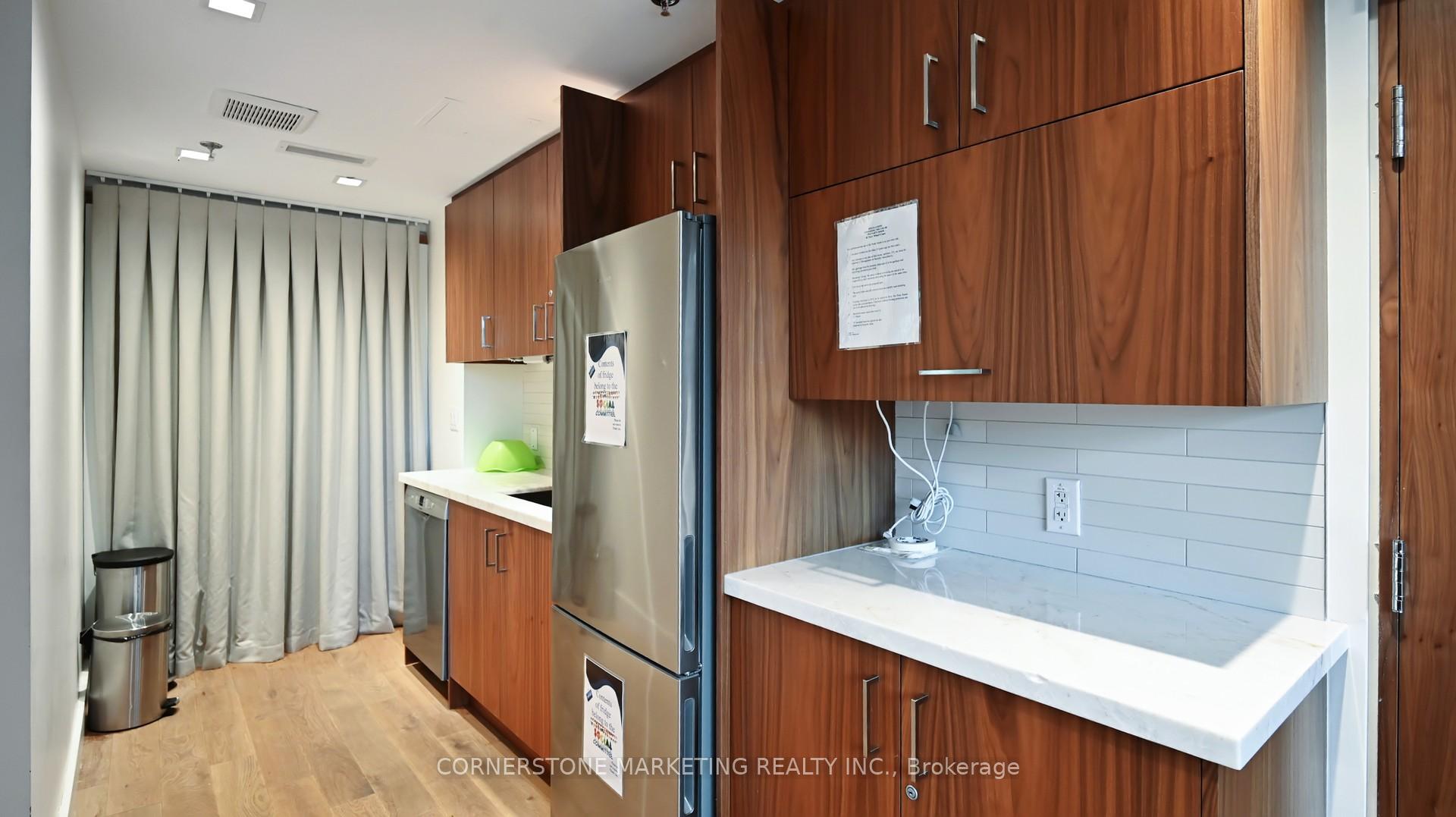 3 Bedrooms Condo at 81 Navy Wharf, Toronto For sale