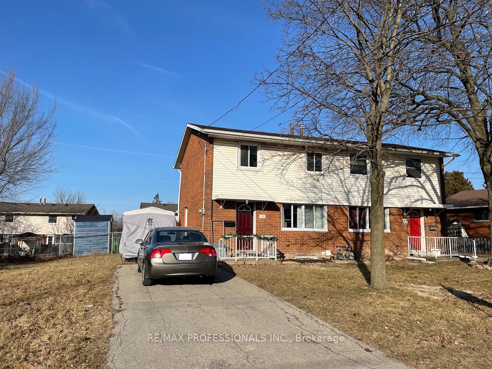 17 Seeley Avenue