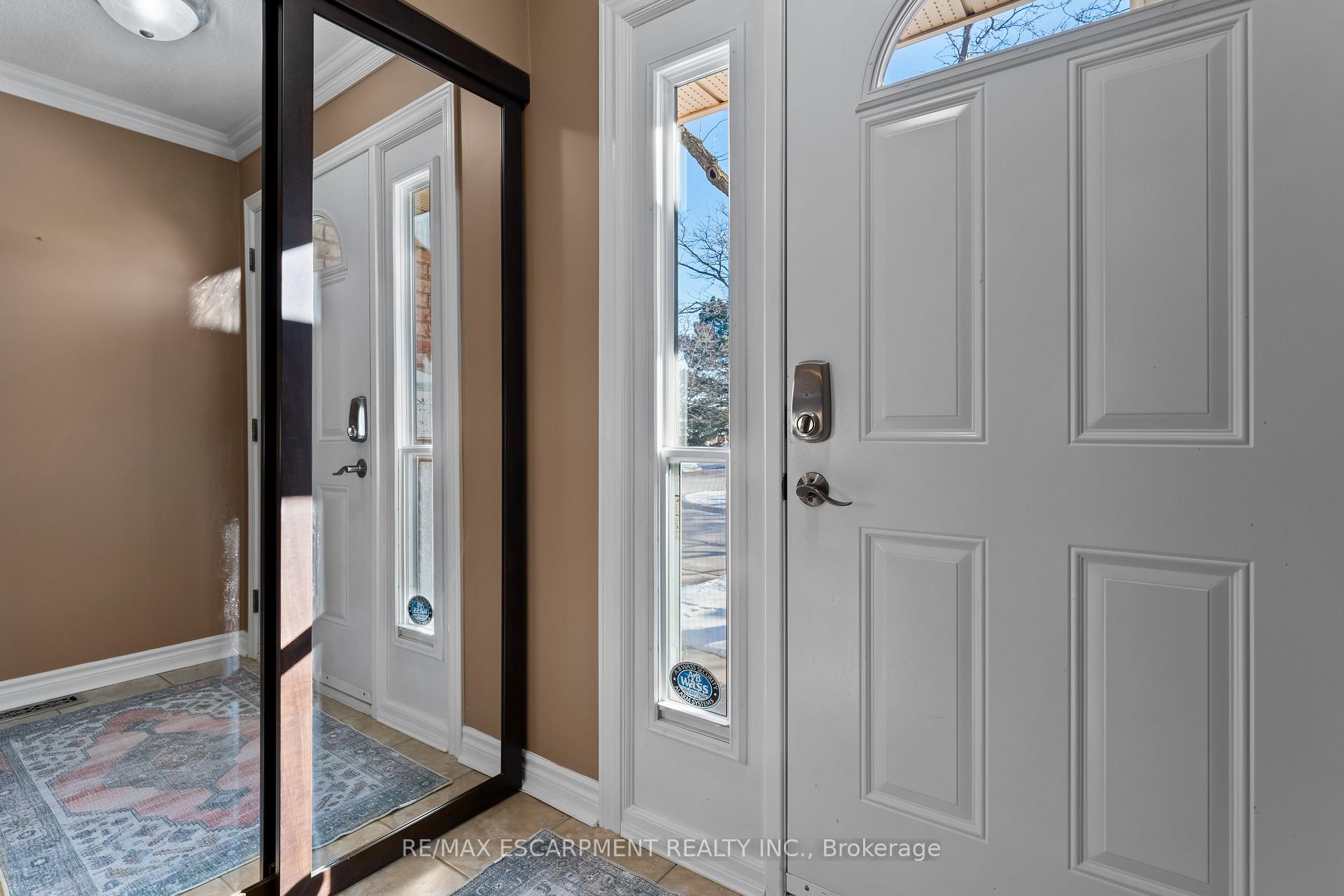 3 Bedrooms Condo at 79 Braeheid,  Hamilton For sale