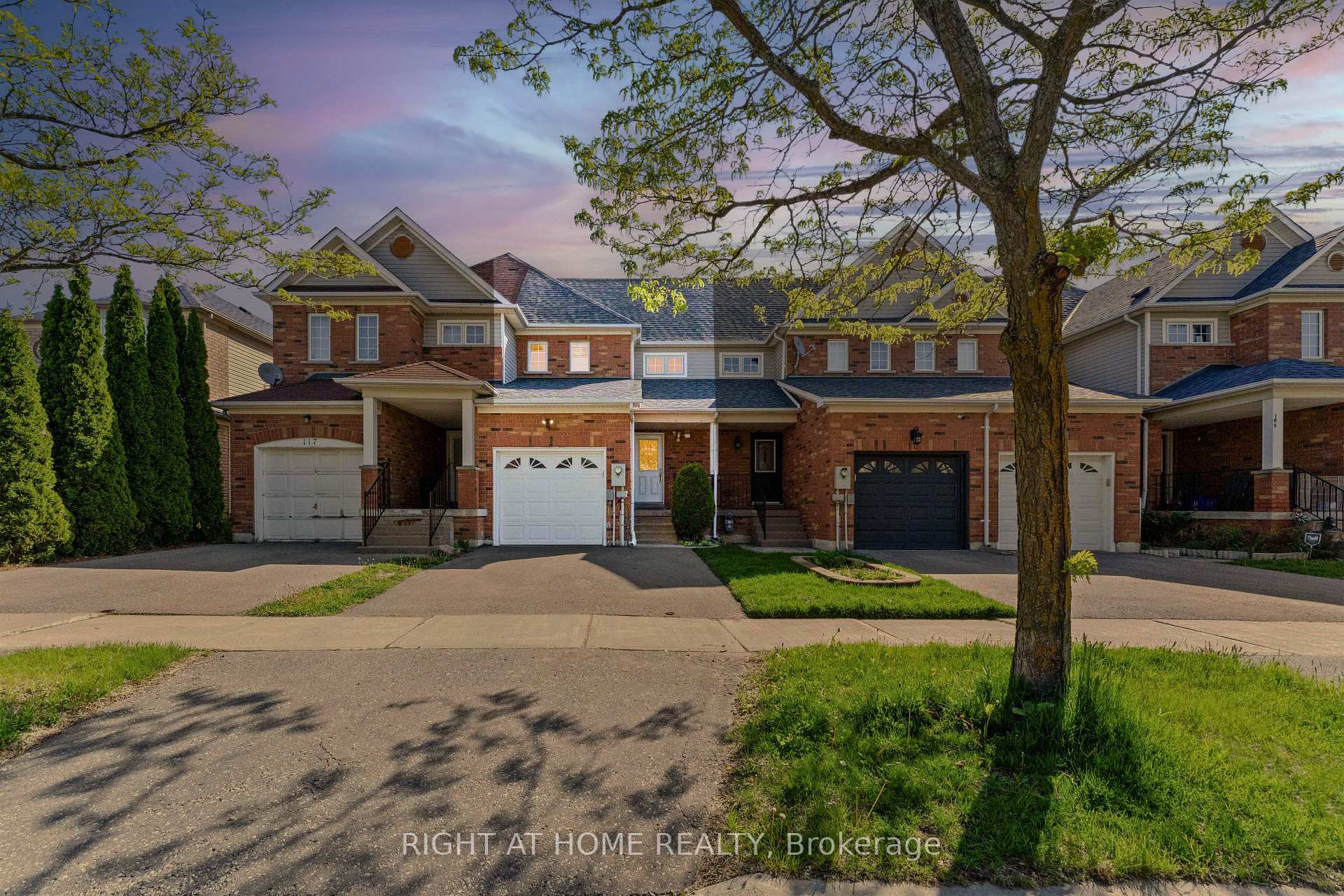 115 Ferncliffe Crescent Markham, Ontario Well-Maintained, Sun-Filled Home in High-Demand Markham & Steeles Area. Bright, open-concept layout with hardwood floors throughout living, dining, and all bedrooms. Modern kitchen with granite countertops, backsplash, and stainless steel appliances. Crown moulding on main floor. Family-friendly neighbourhood steps from shopping and amenities. Finished basement with living area and full washroom. Roof (2018). Kitchen Cabinets (2021). Shutters on second Floor (2023). See Virtual 3D Tour!!!