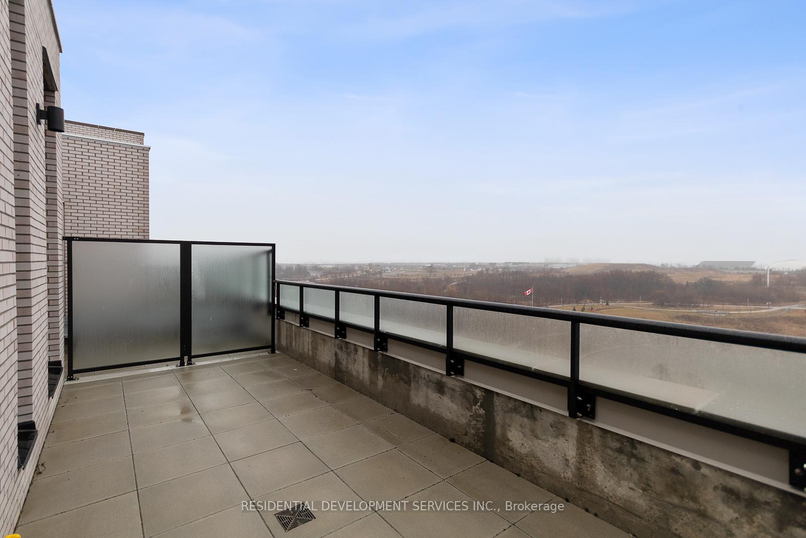 3 Bedrooms Condo at 3100 Keele,  Toronto For sale
