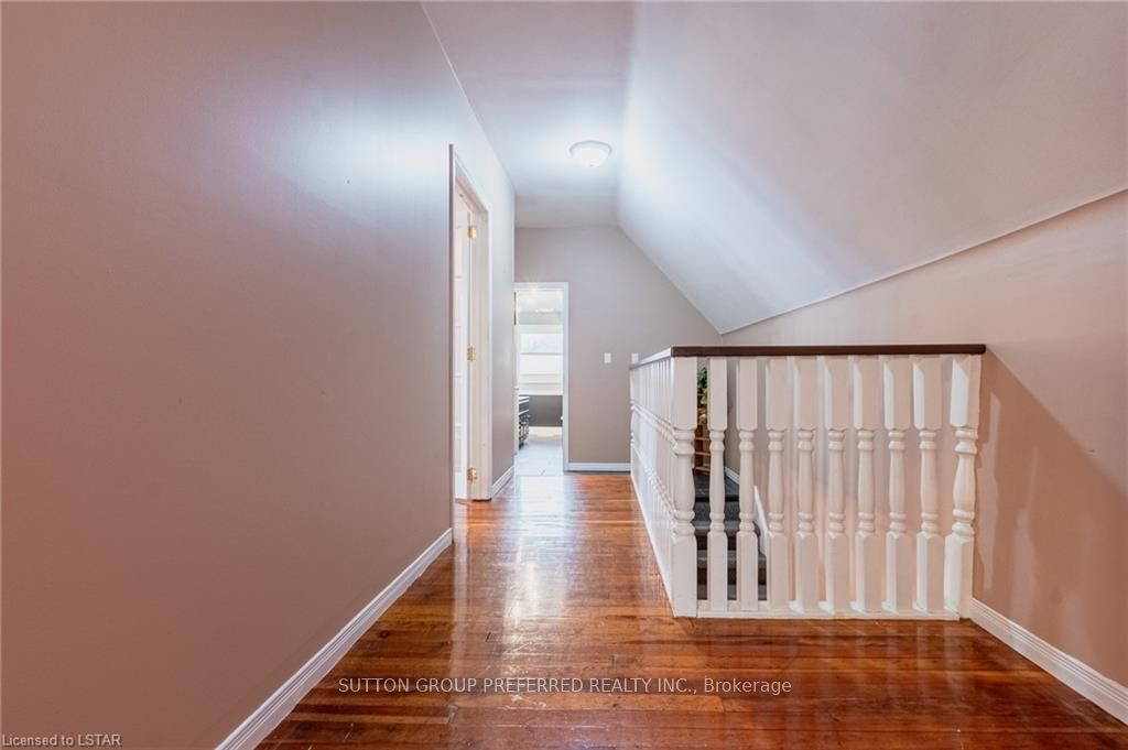 16 EDITH Street, London North, ON N6H 2E8
