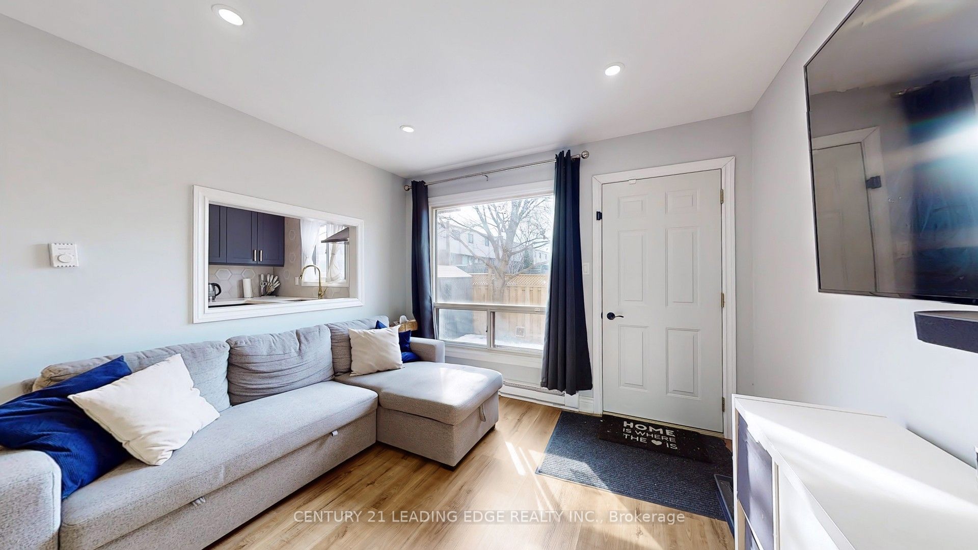 1100 Oxford Street, #118