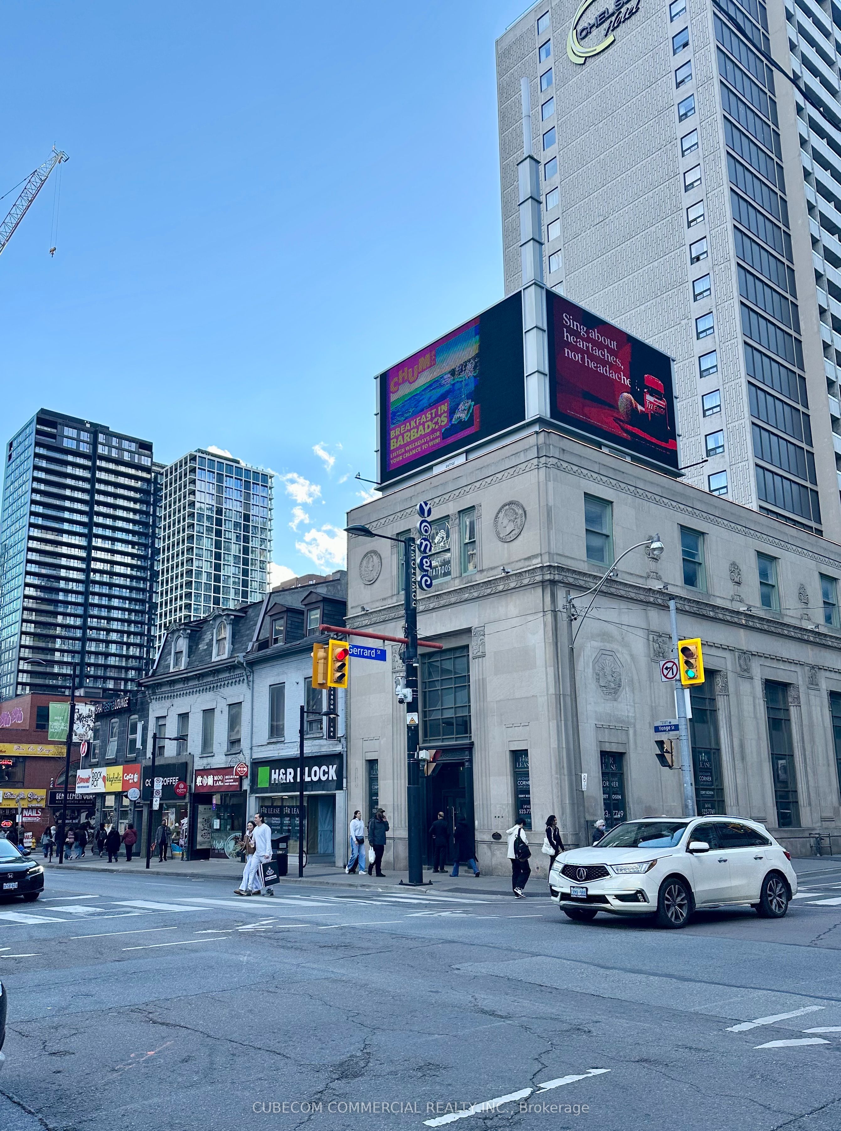 378 Yonge Street, #2nd Floor