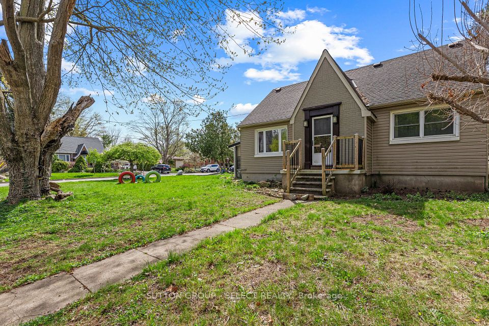 389 Northbrae
