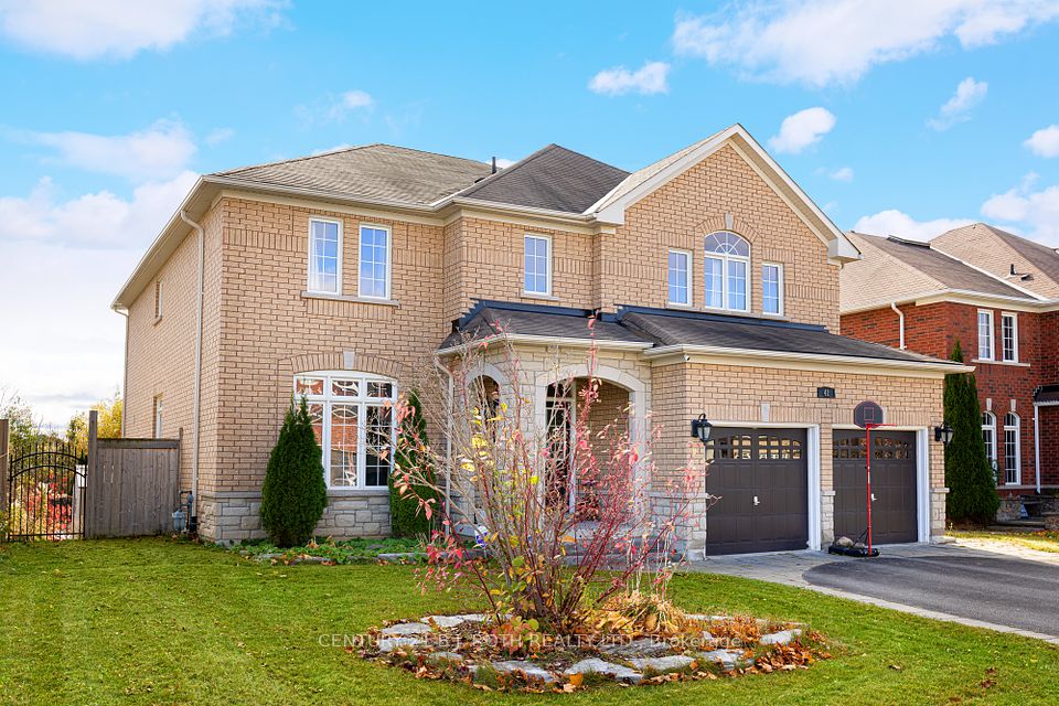 41 Commonwealth Road, Barrie, ON L4M 0E1