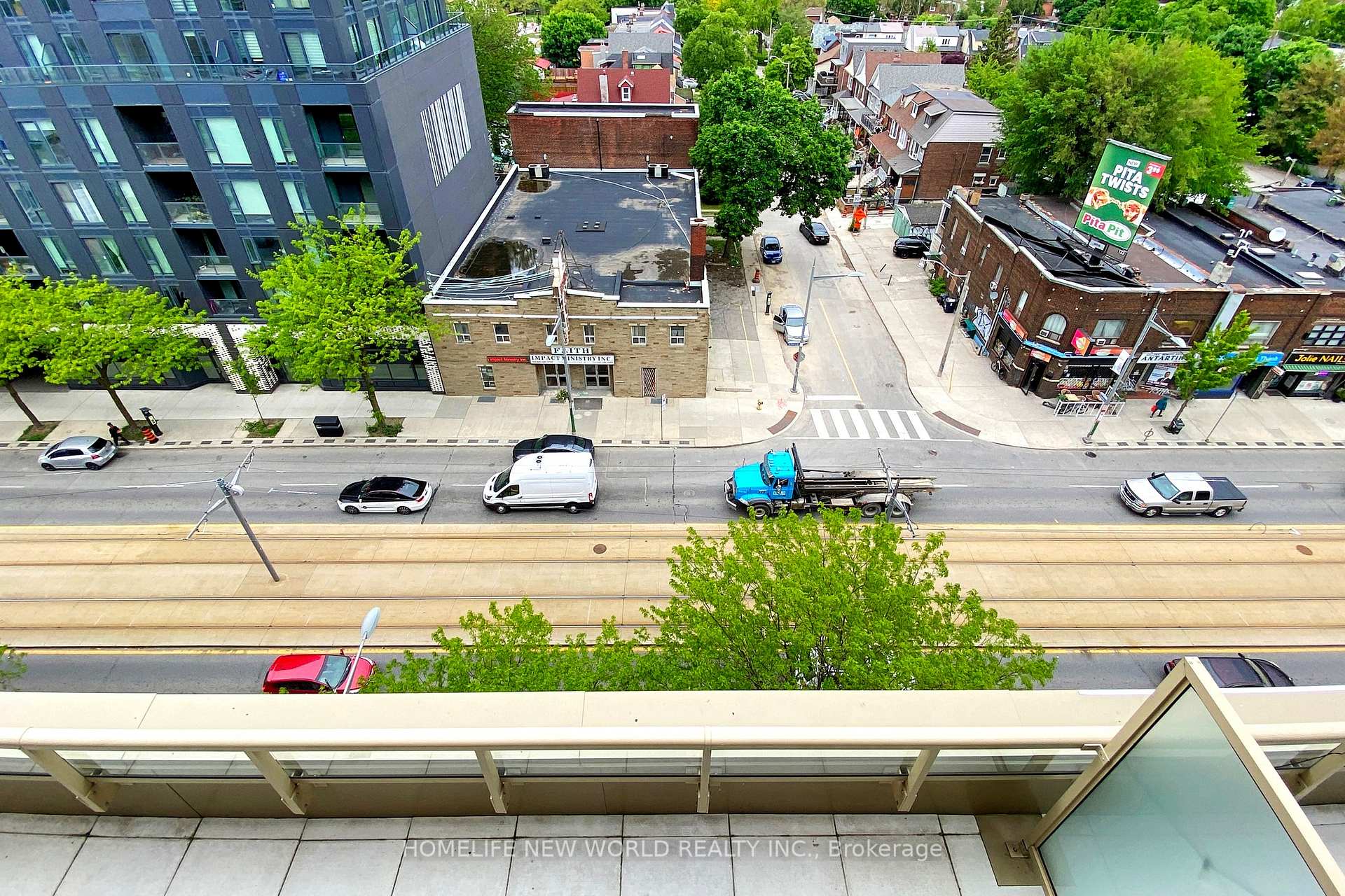 2 Bedrooms Condo at 1787 St Clair, Toronto For sale
