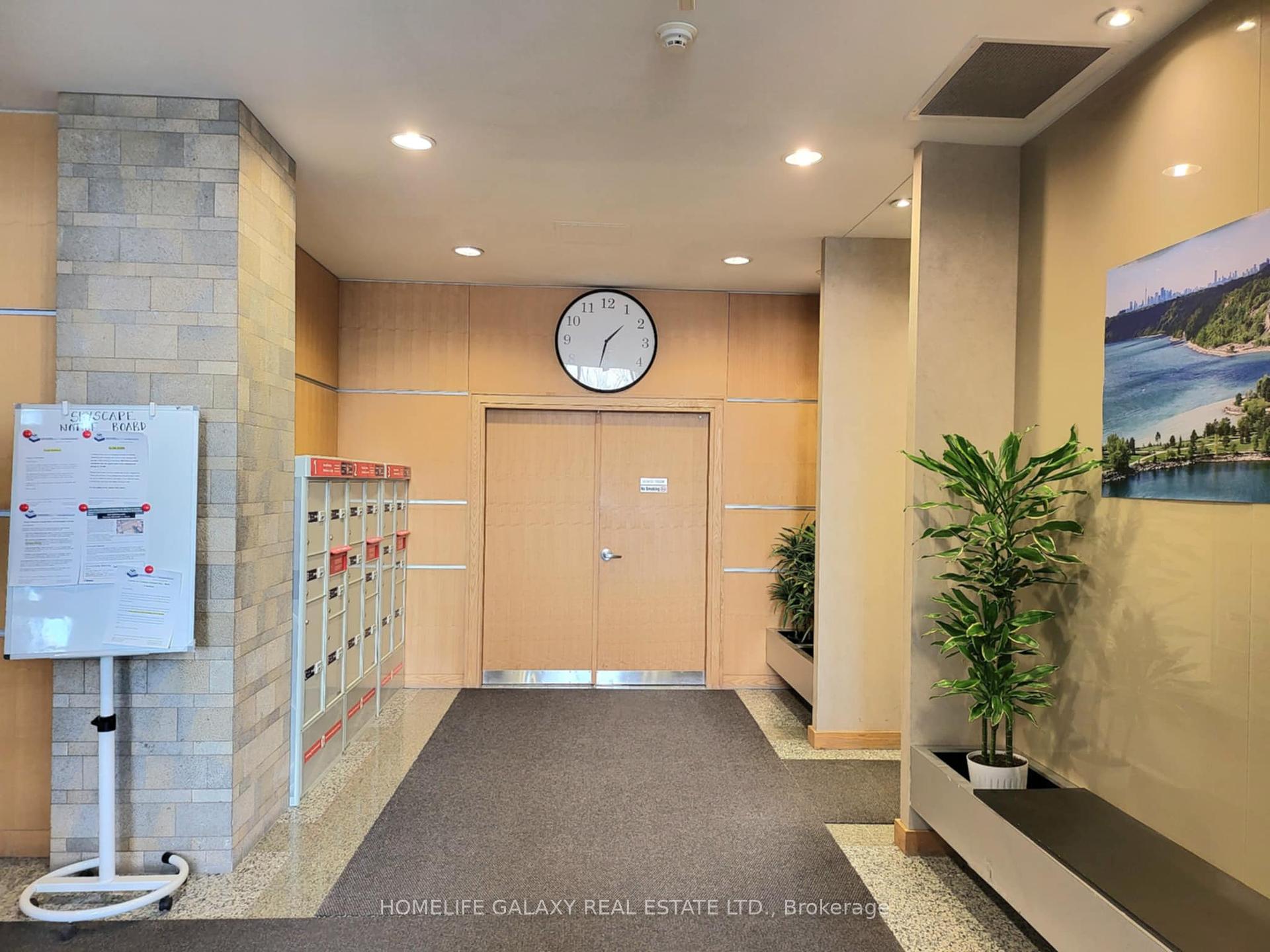 3 Bedrooms Condo at 68 Grangeway, Toronto For sale