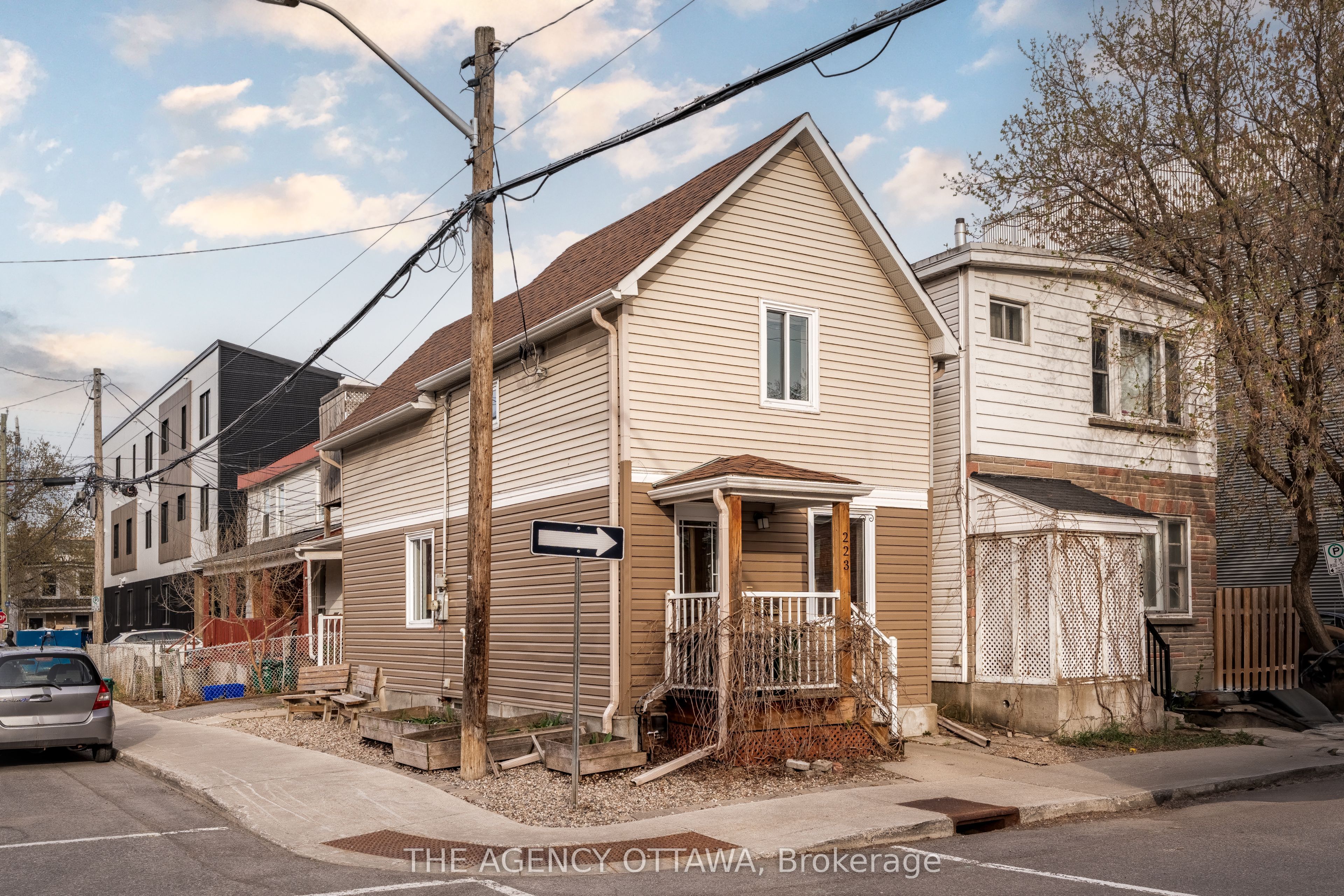 223 Carruthers Avenue