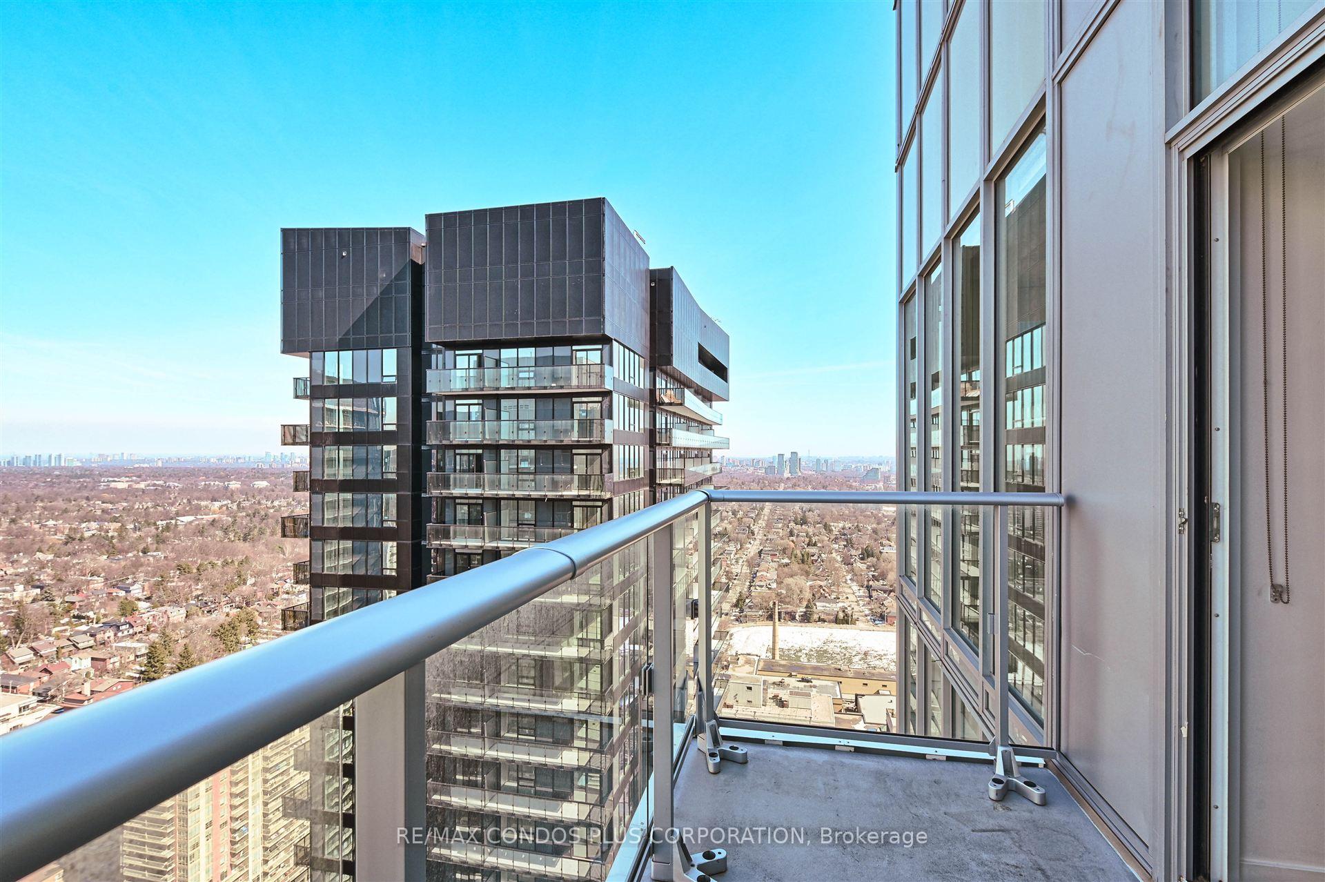 2 Bedrooms Condo at 195 Redpath, Toronto For sale