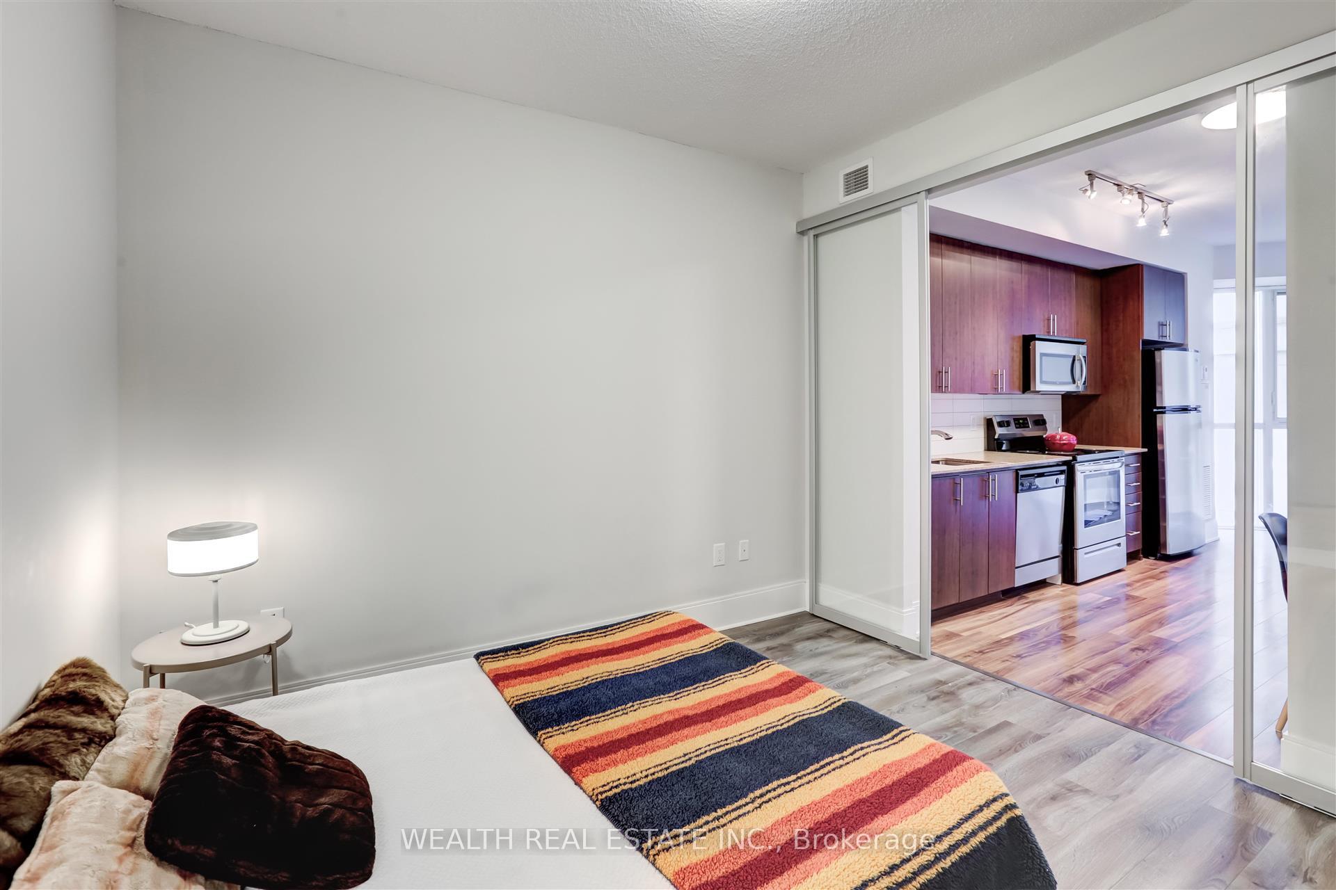 1 Bedroom Condo at 560 Front,  Toronto For sale