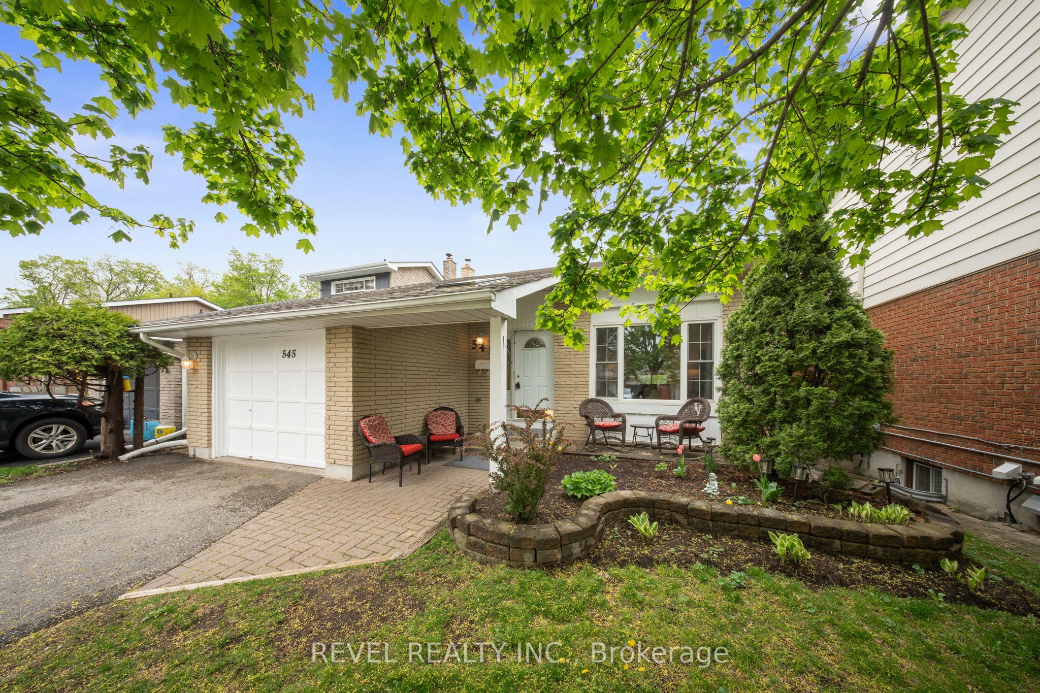 545 Charrington Avenue