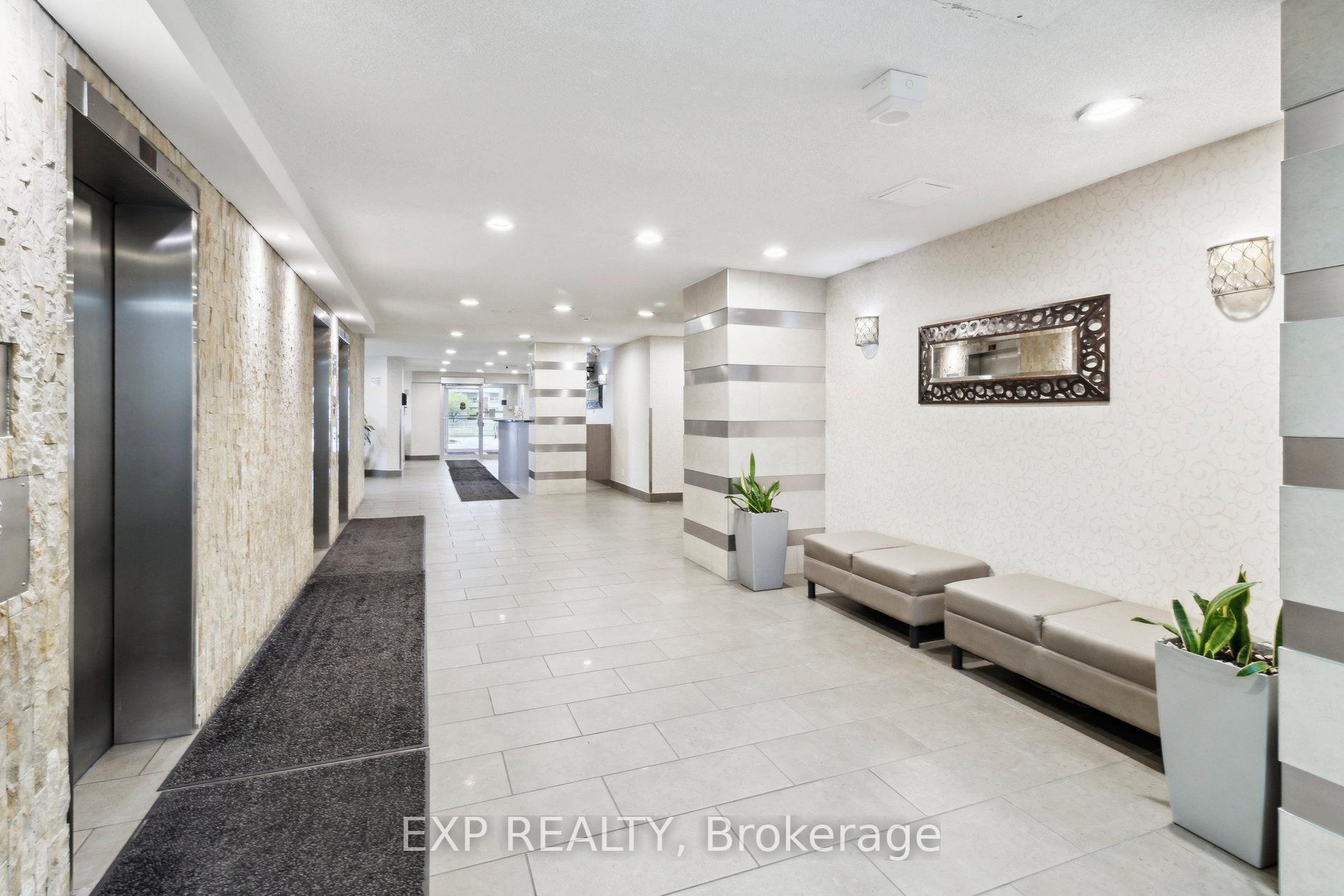3 Bedrooms Condo at 5 Parkway Forest, Toronto For sale