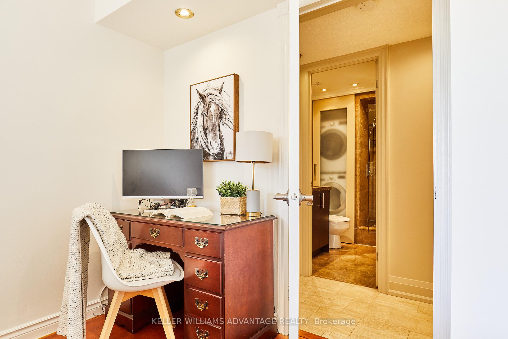 2 Bedrooms Condo at 2045 Lake Shore, Toronto For sale