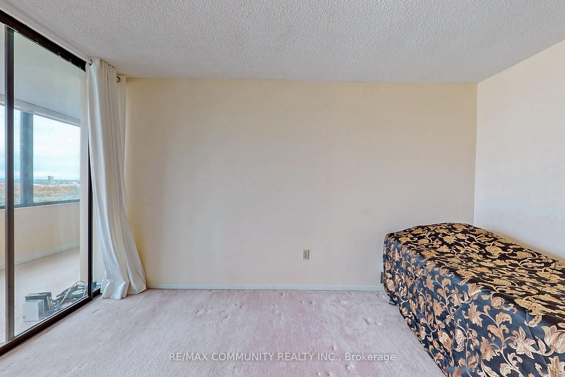 2 Bedrooms Condo at 2330 Bridletowne, Toronto For sale
