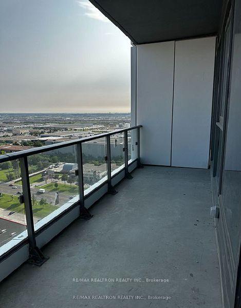 1 Bedroom Condo at 1000 Portage, Vaughan For sale