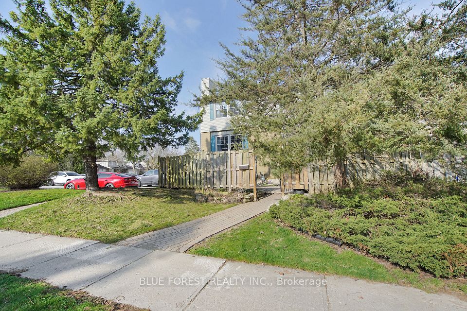 631 Cranbrook