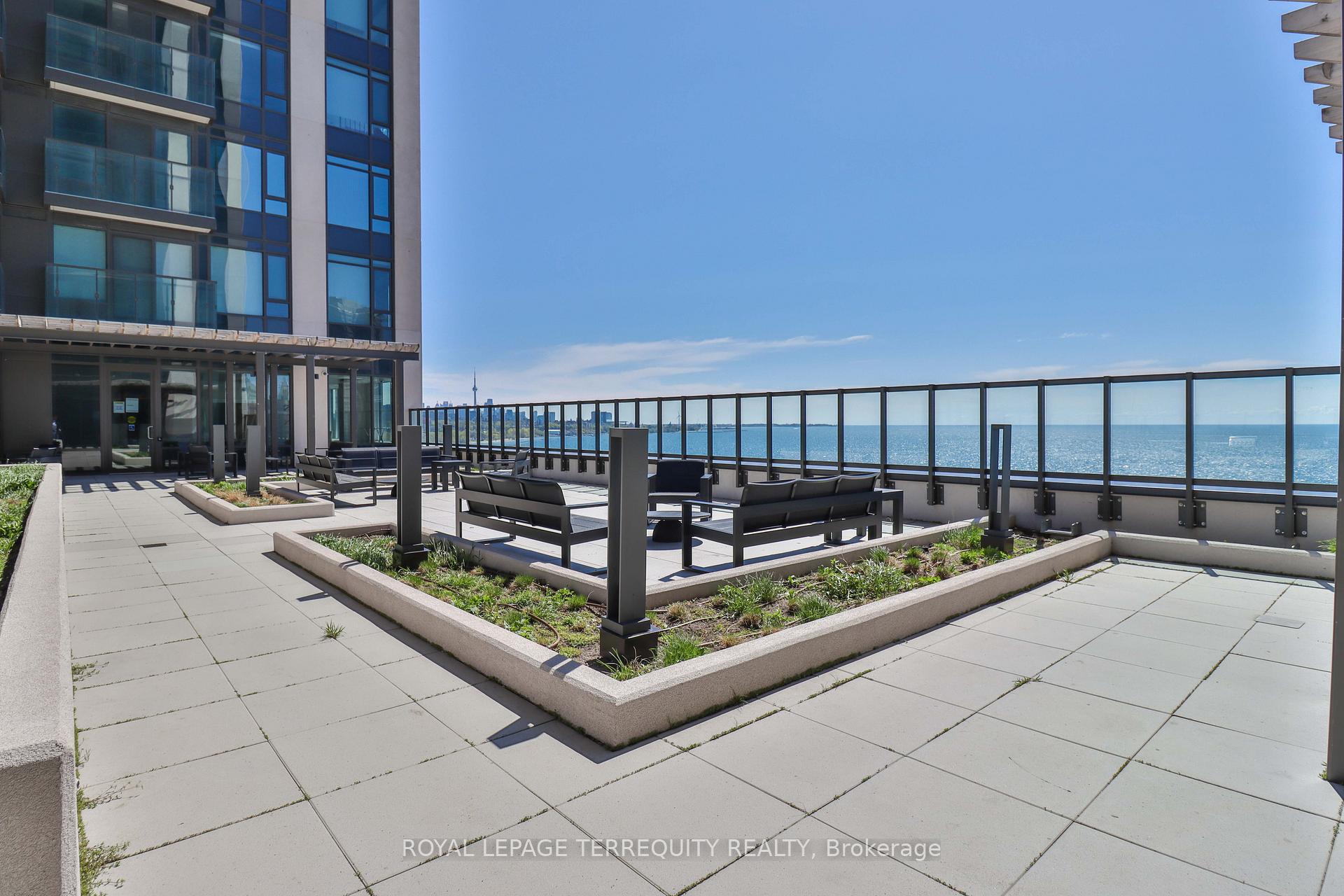 1 Bedroom Condo at 1926 Lake Shore, Toronto For sale