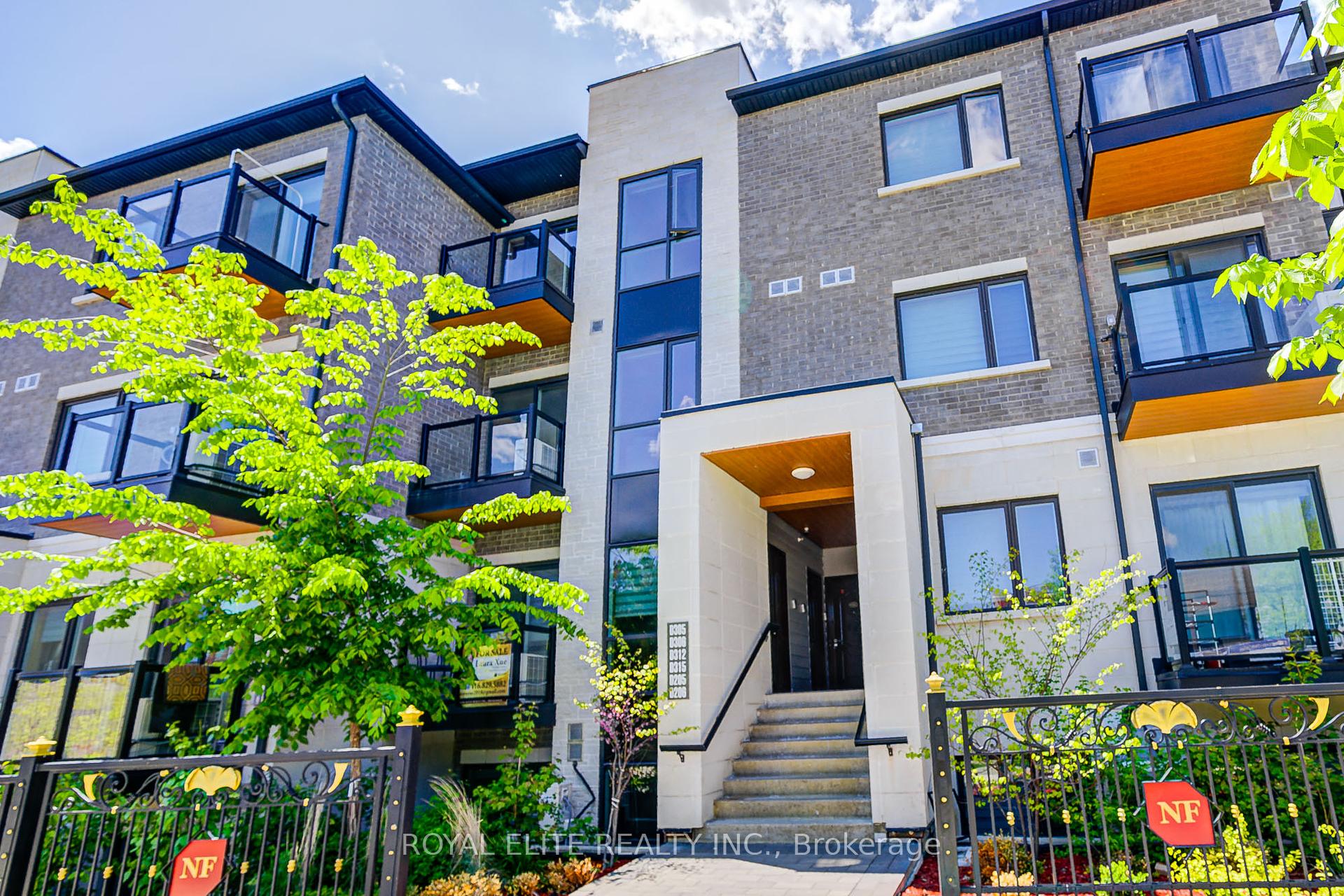 3 Bedrooms Condo at 200 Chester Le, Toronto For sale