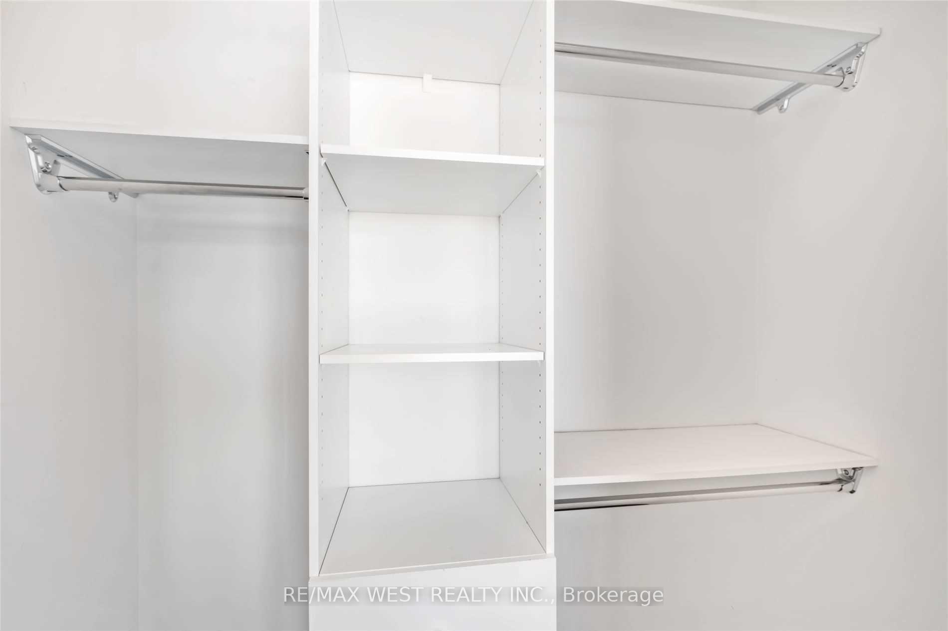 1 Bedroom Condo at 56 Annie Craig,  Toronto For sale